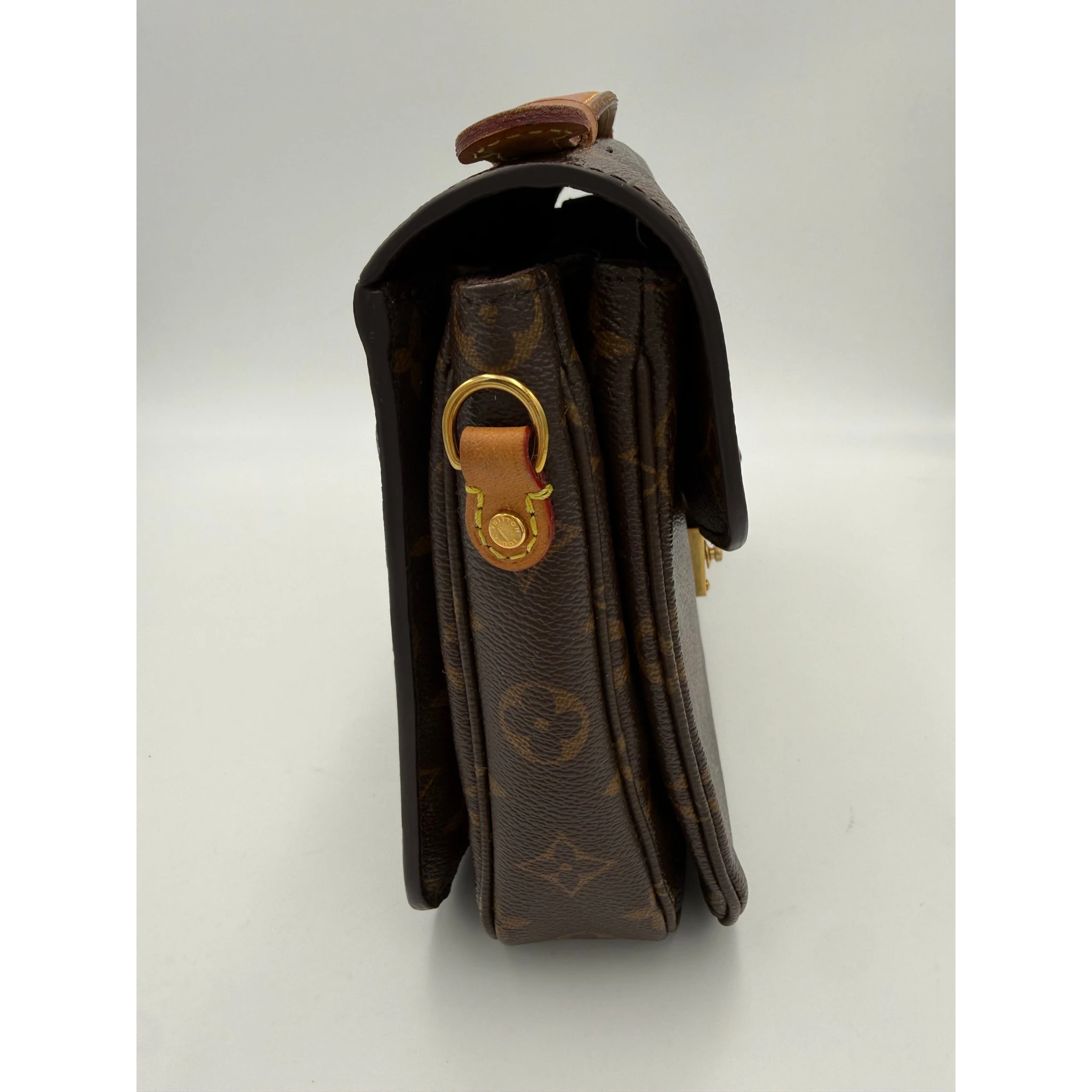 LOUIS VUITTON METIS Monogram Handbag