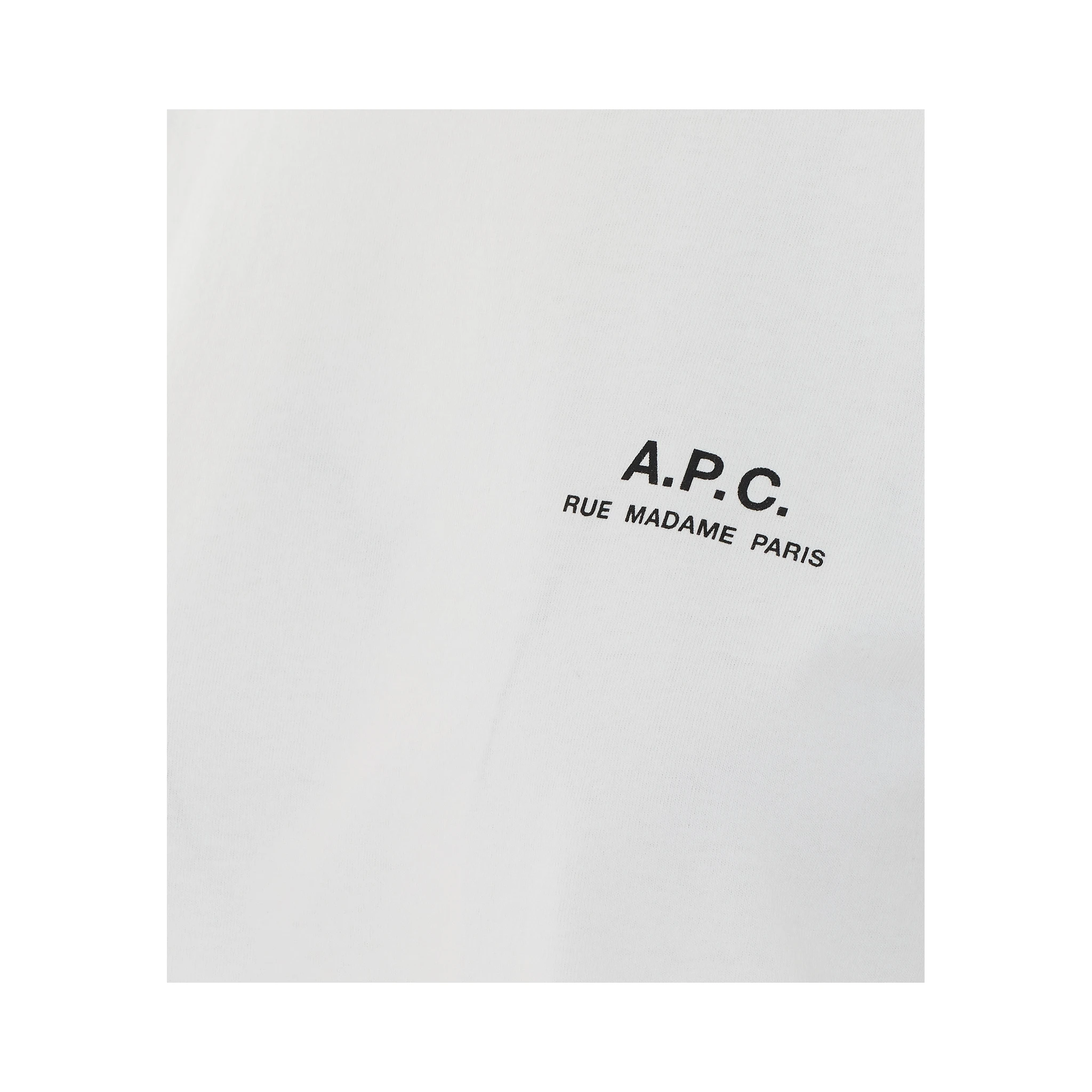 تيشيرتات وبولو من شركة APC