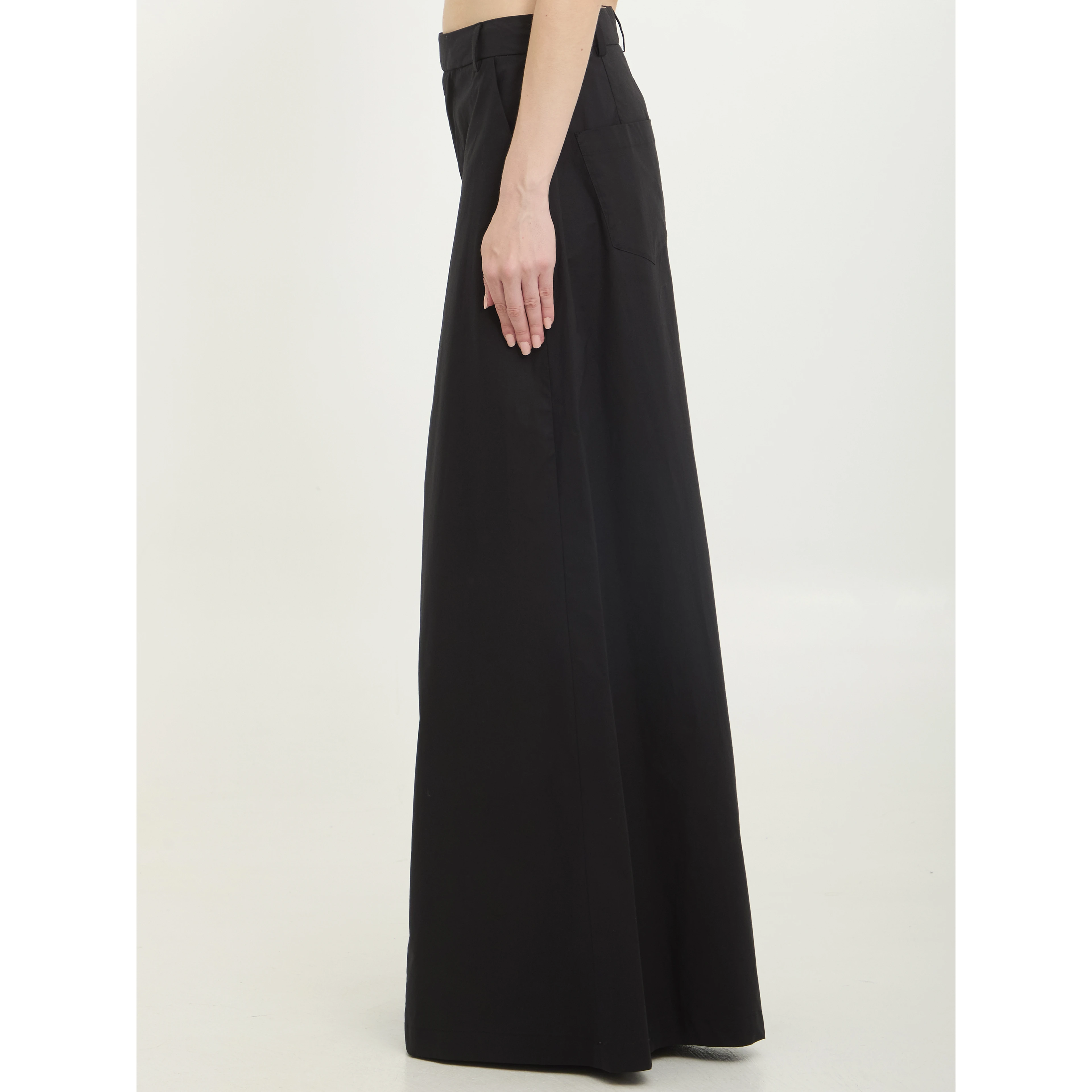 Wide leg pants