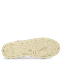 "MEDALIST LOW" SNEAKER