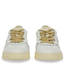 MEDALIST LOW SNEAKER