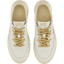 MEDALIST LOW SNEAKER