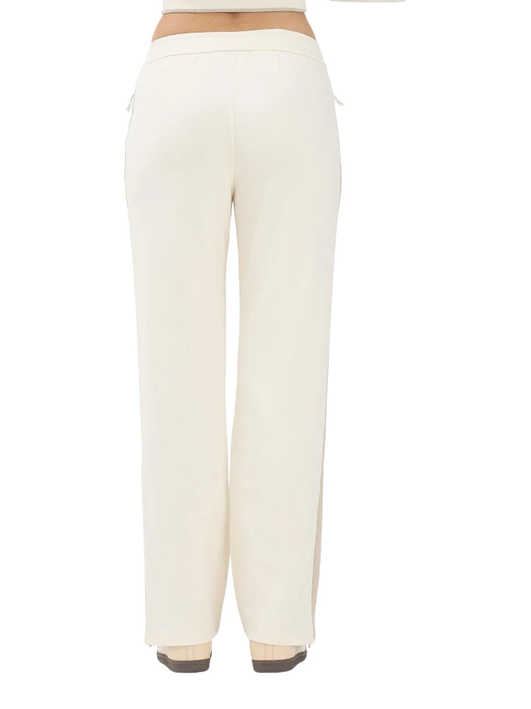 Calvin Klein RTW... Cream alternative