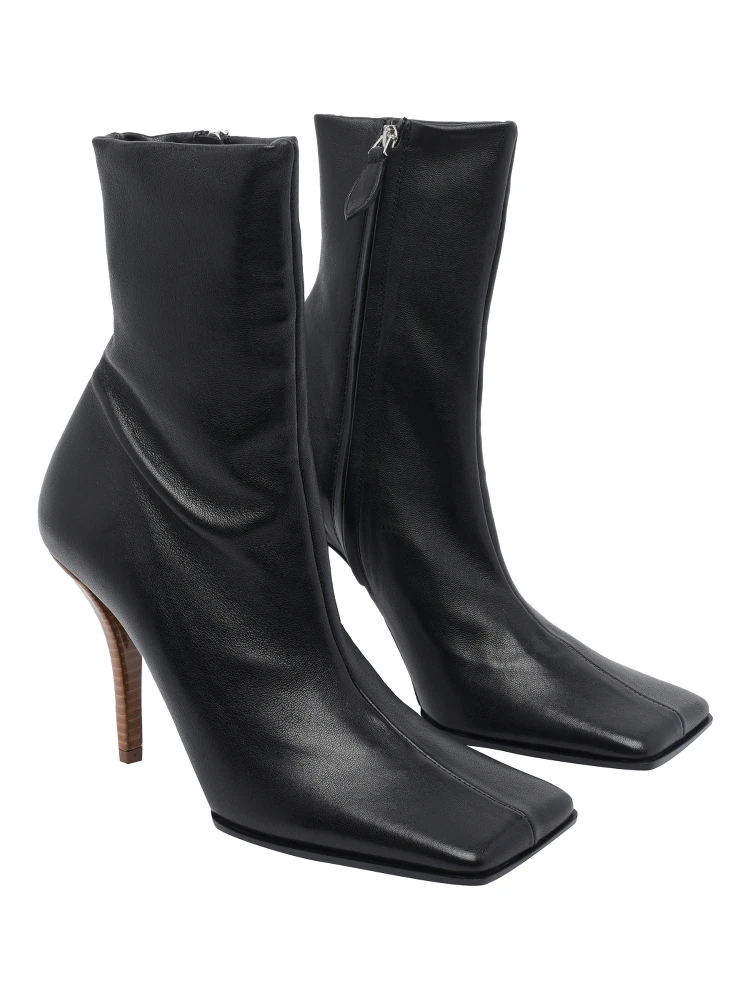 Alaia Boots Black alternative