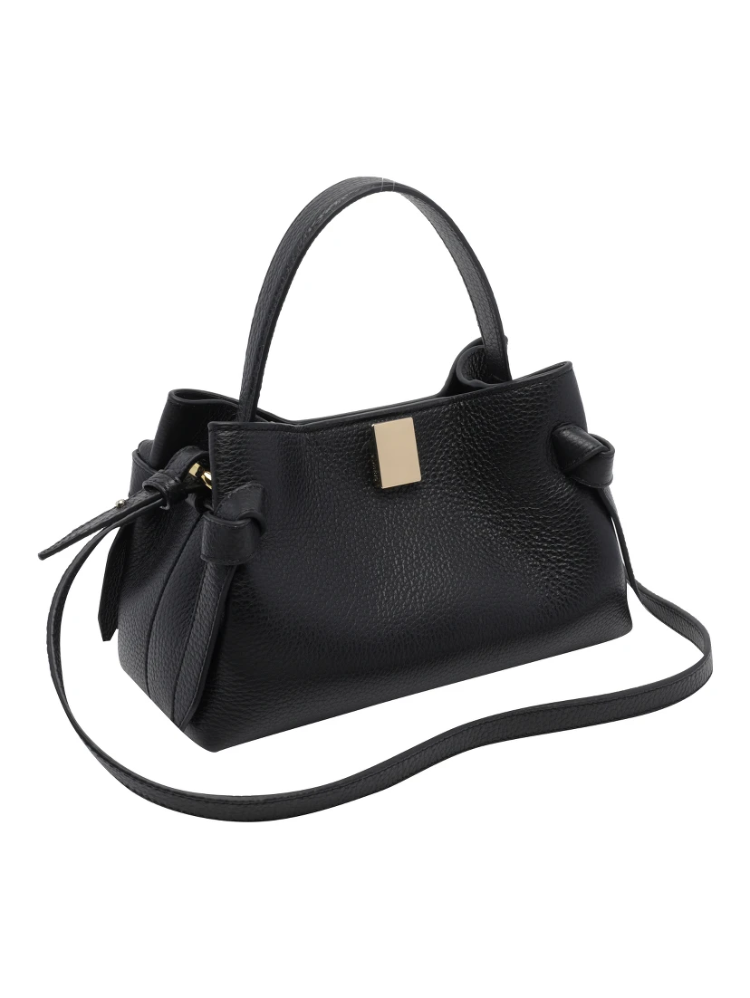 Yuzefi Bags.. Black
