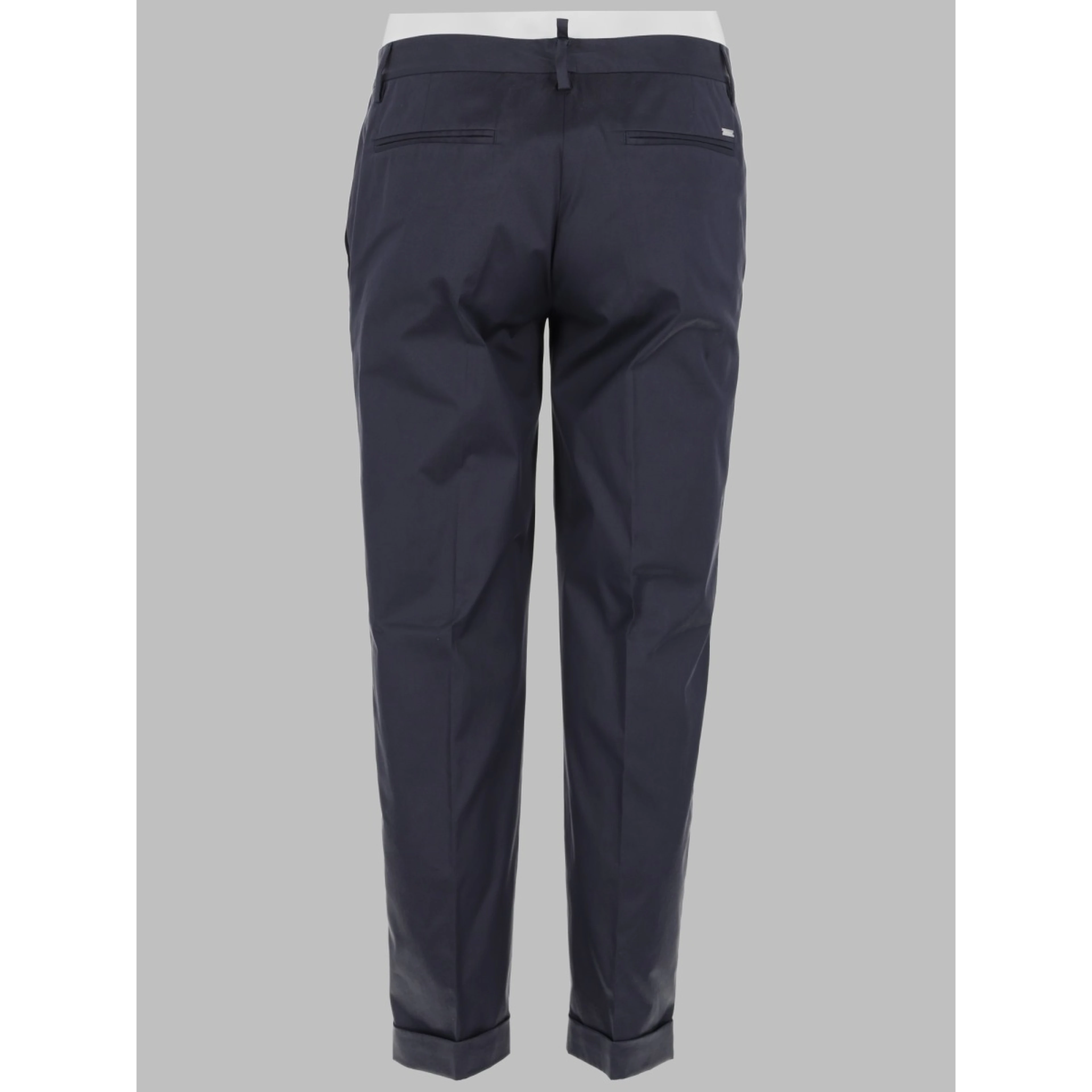pantaloni
i