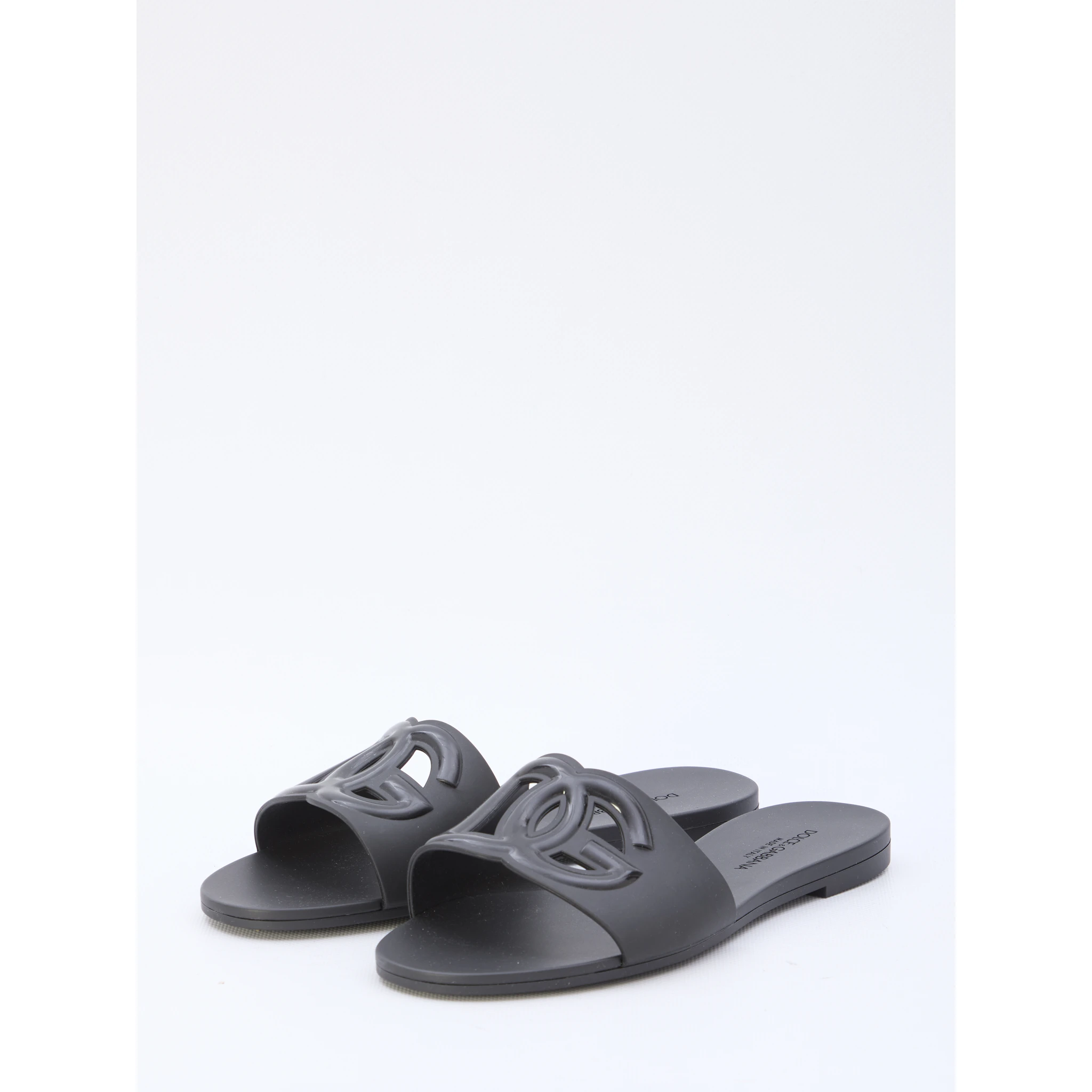 Rubber beachwear slides