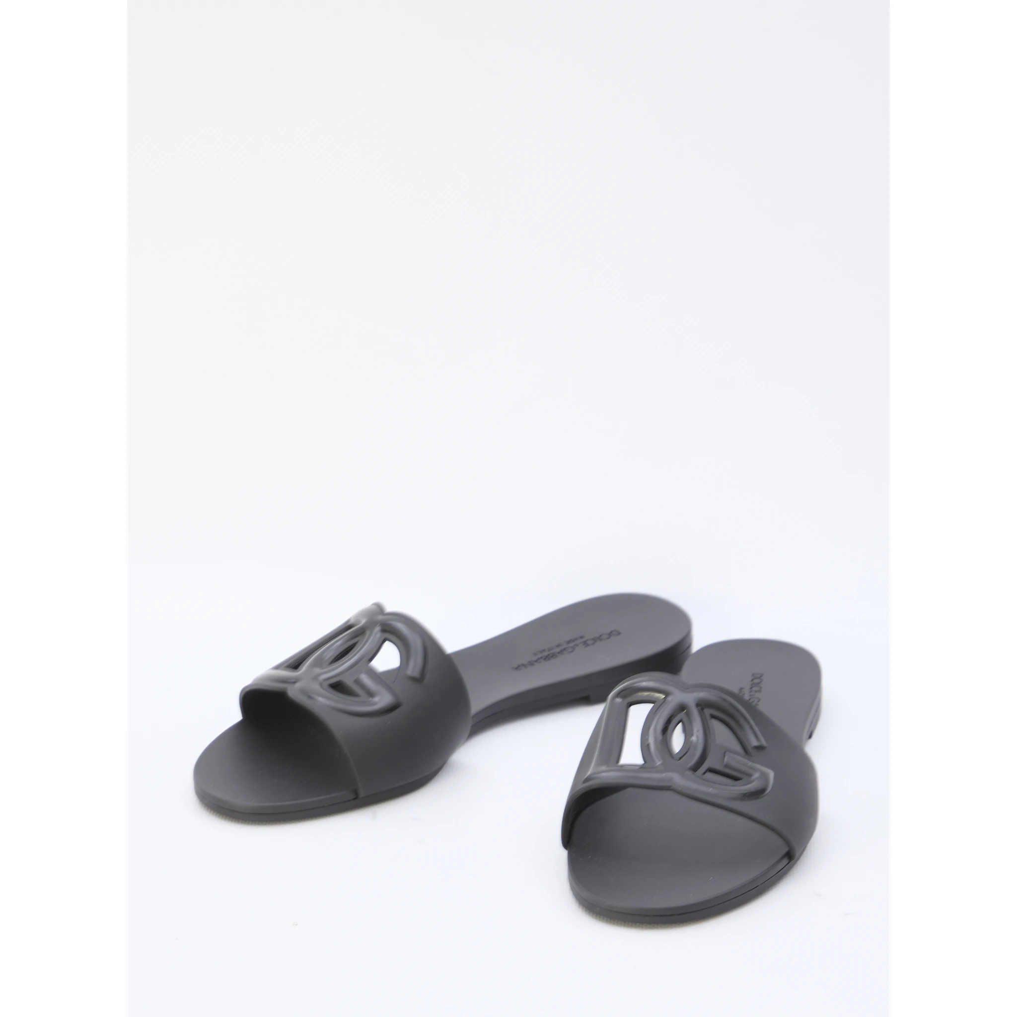 Rubber beachwear slides