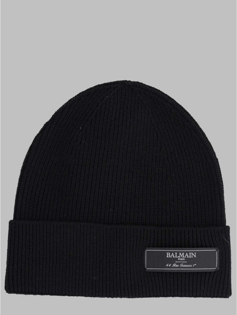 BERRETTO CON PATCH LOGO