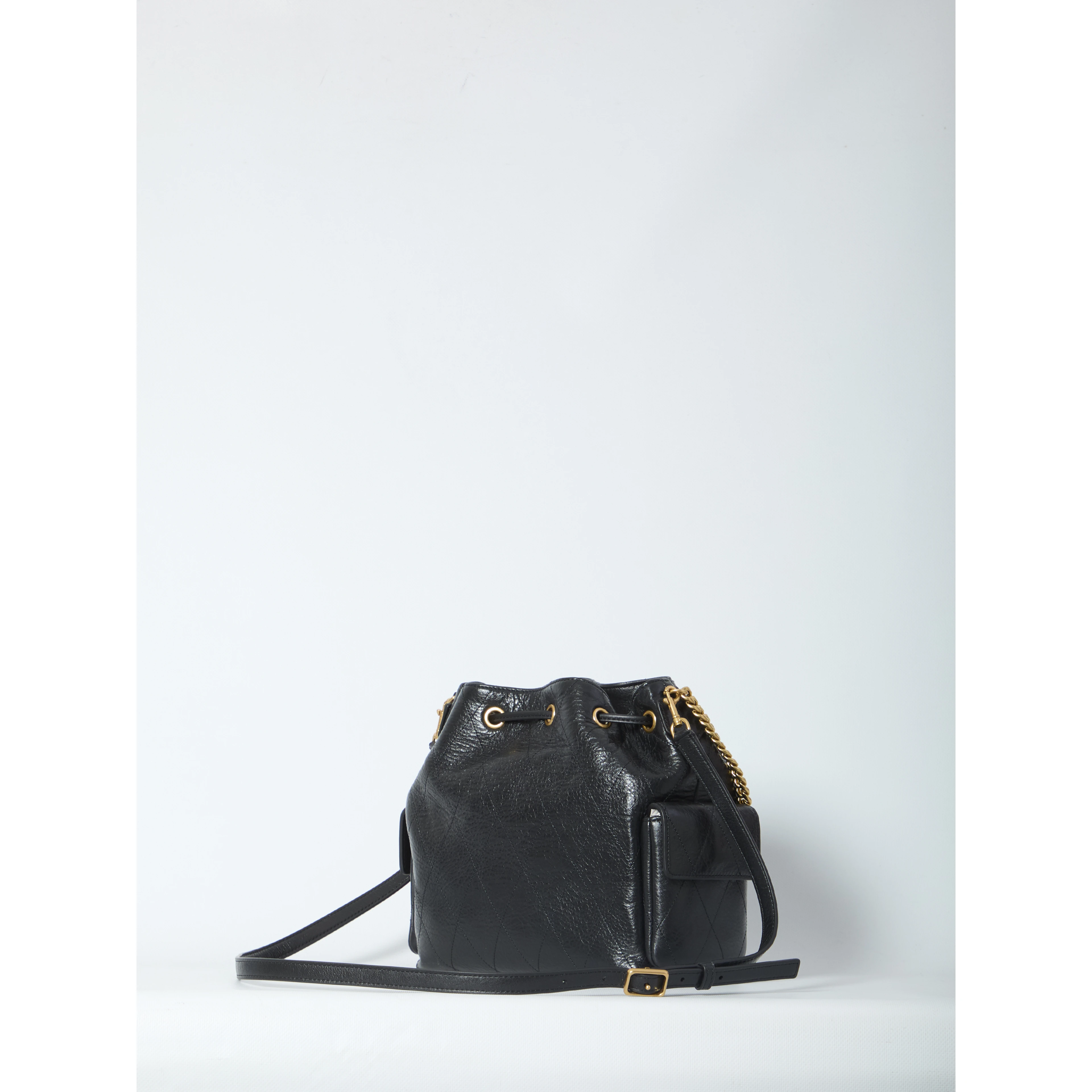 Charlie quilted drawstring bag