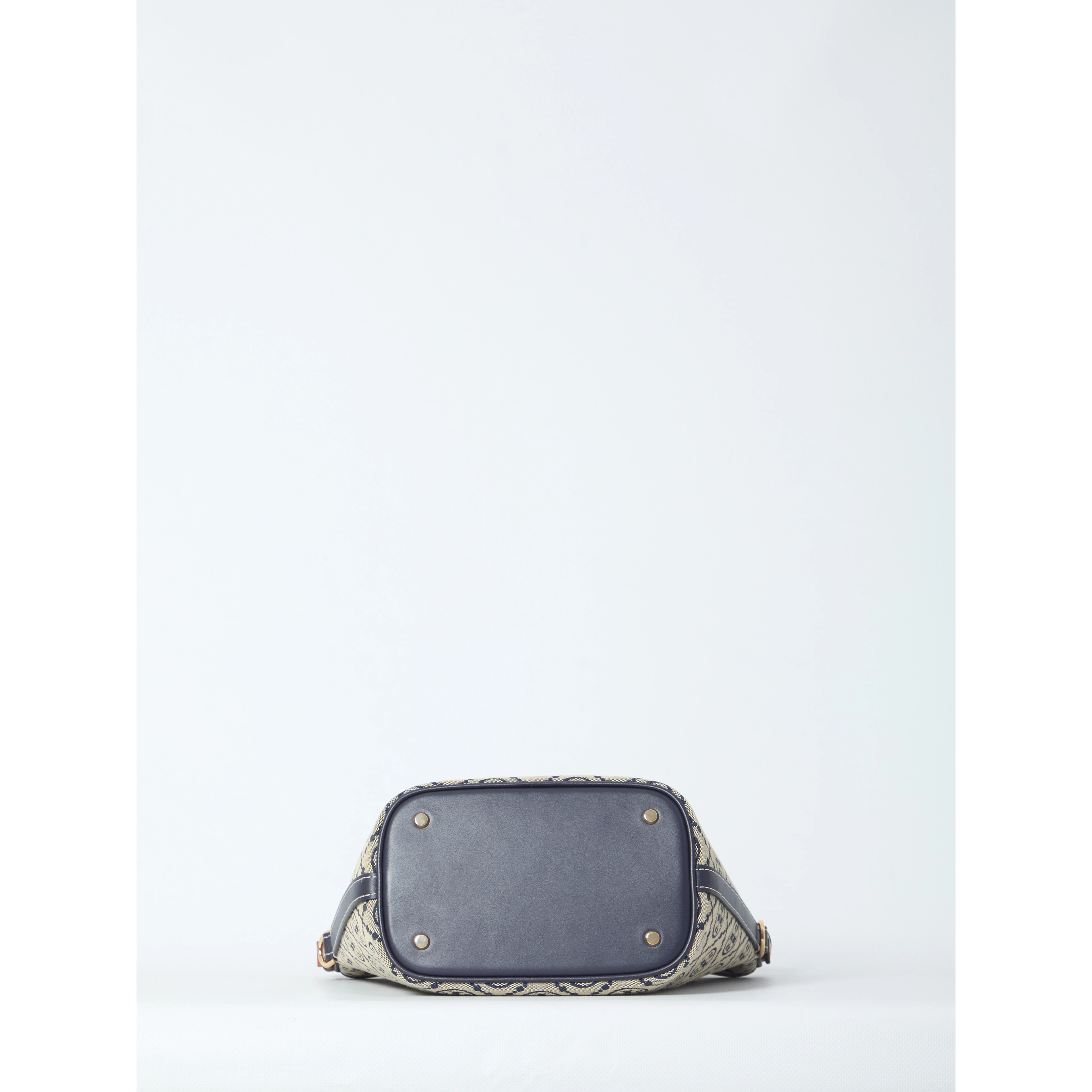 T Monogram bucket bag