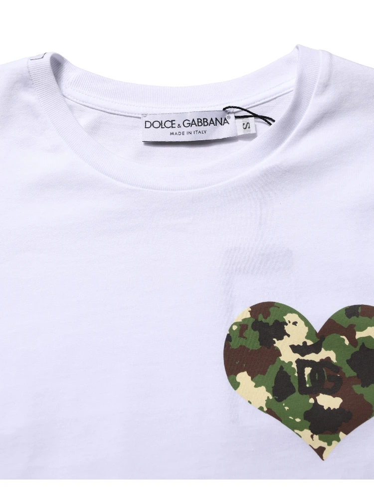 White Heart Shaped Camouflage Patch Men T-shirt alternative
