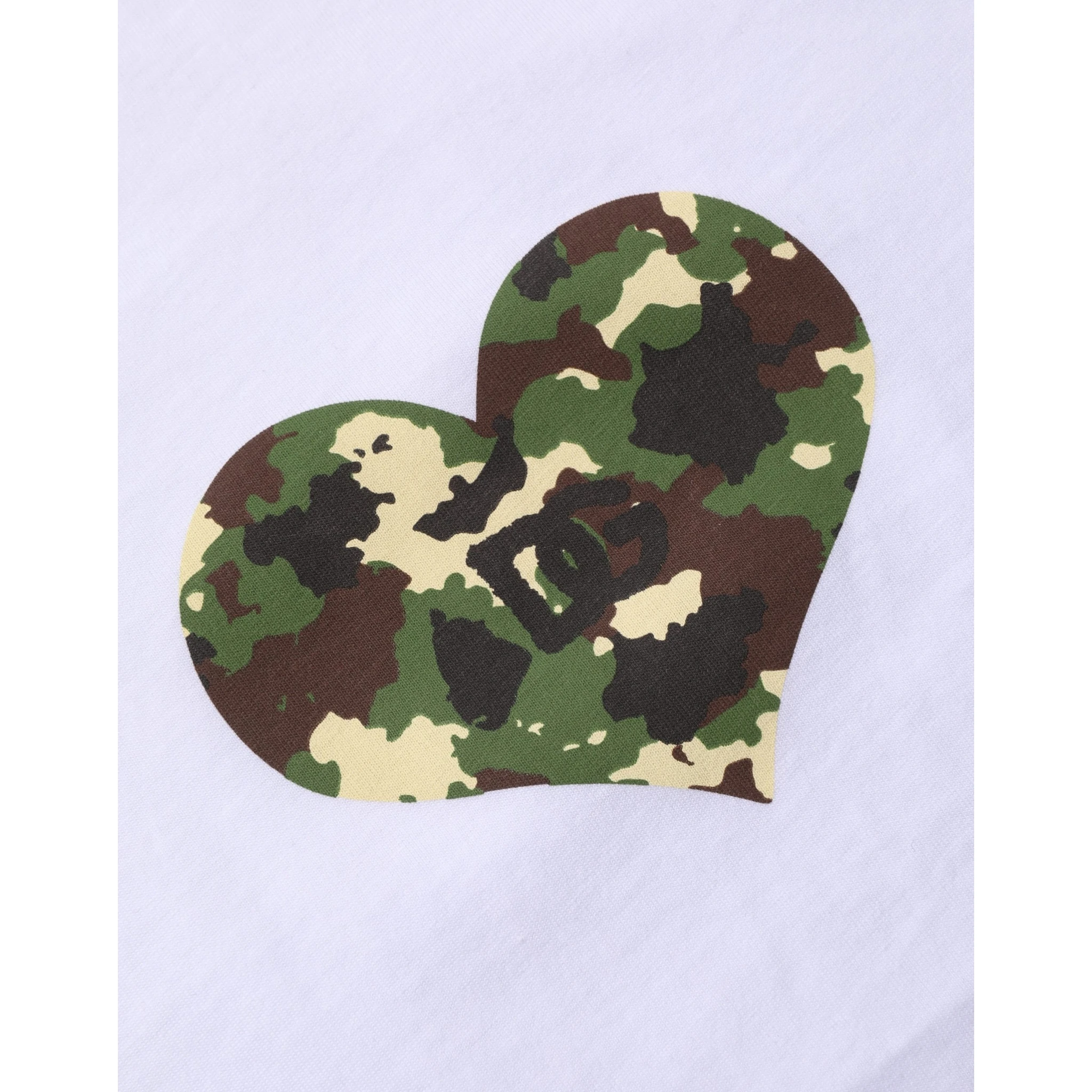 White Heart Shaped Camouflage Patch Men T-shirt