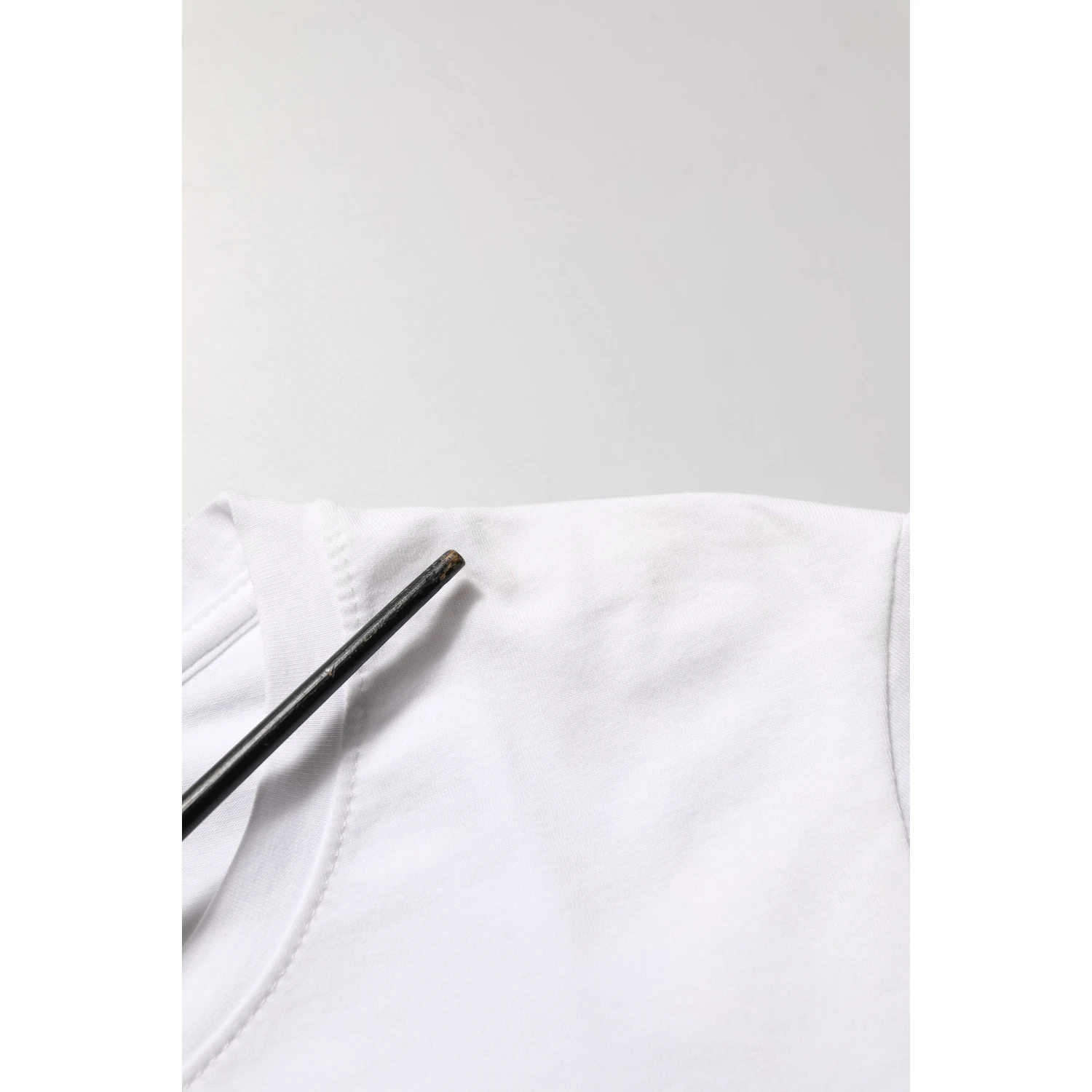 White Crew Neck Short Sleeves Embellished T-shirt