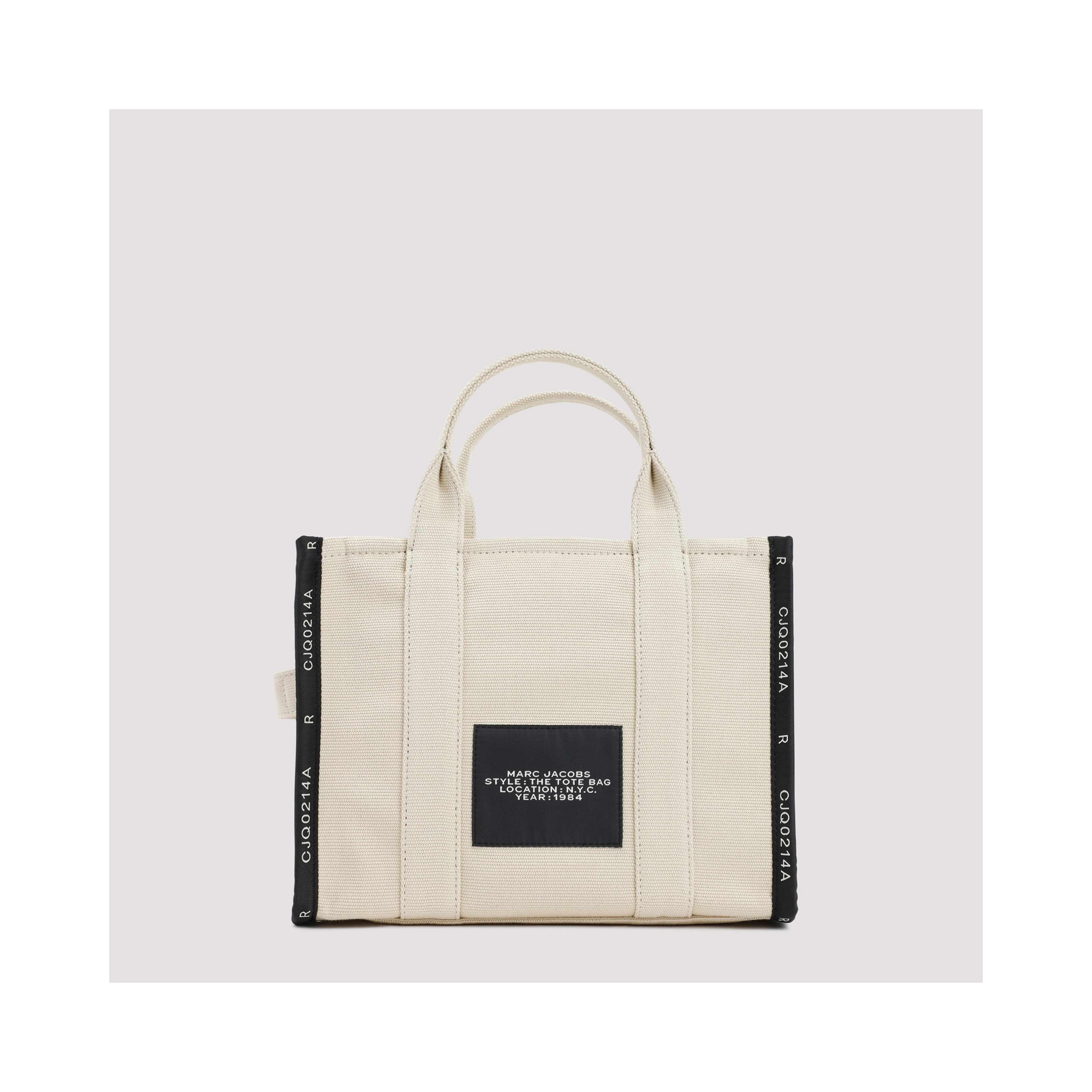 THE MEDIUM TOTE