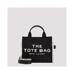 THE MEDIUM TOTE
