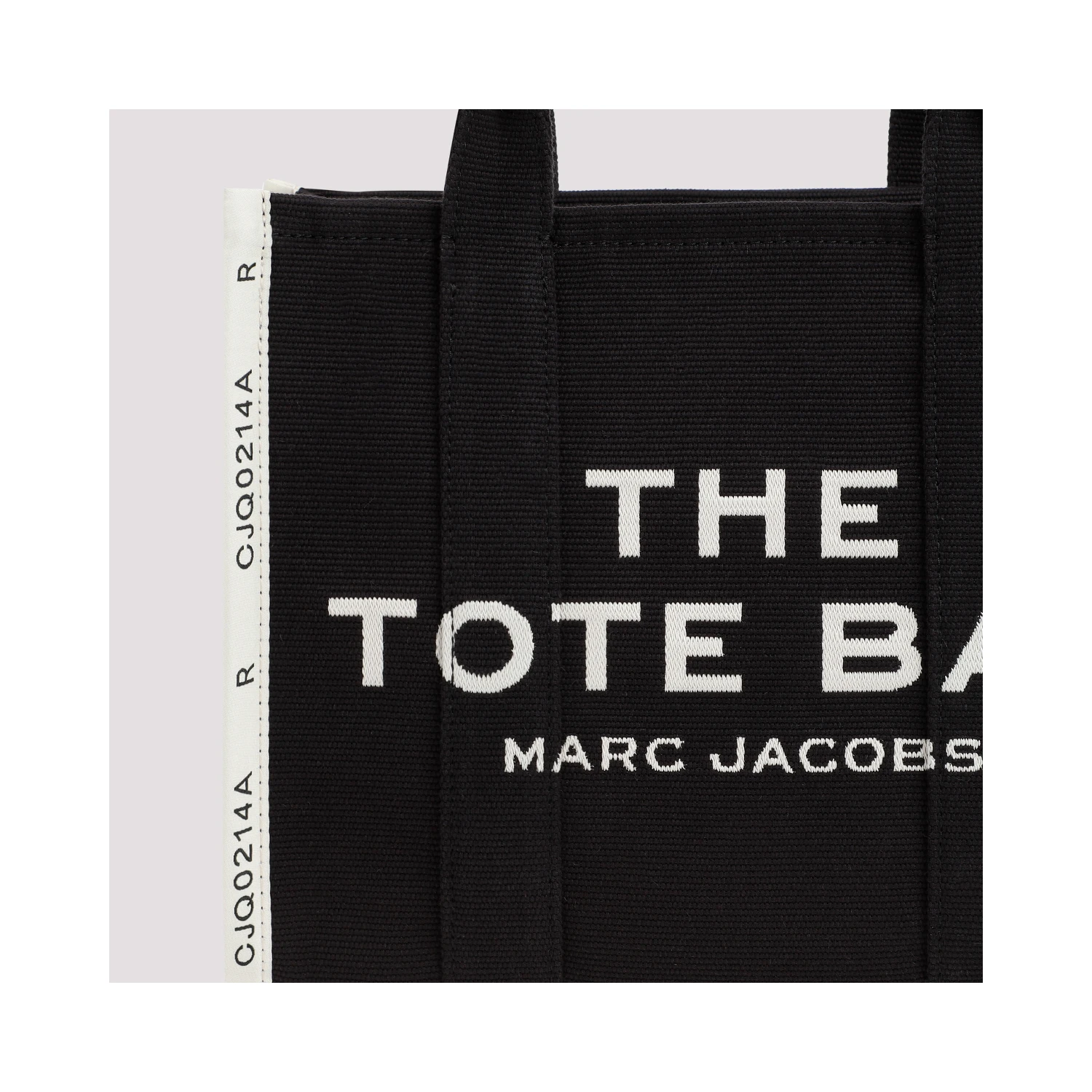 THE MEDIUM TOTE