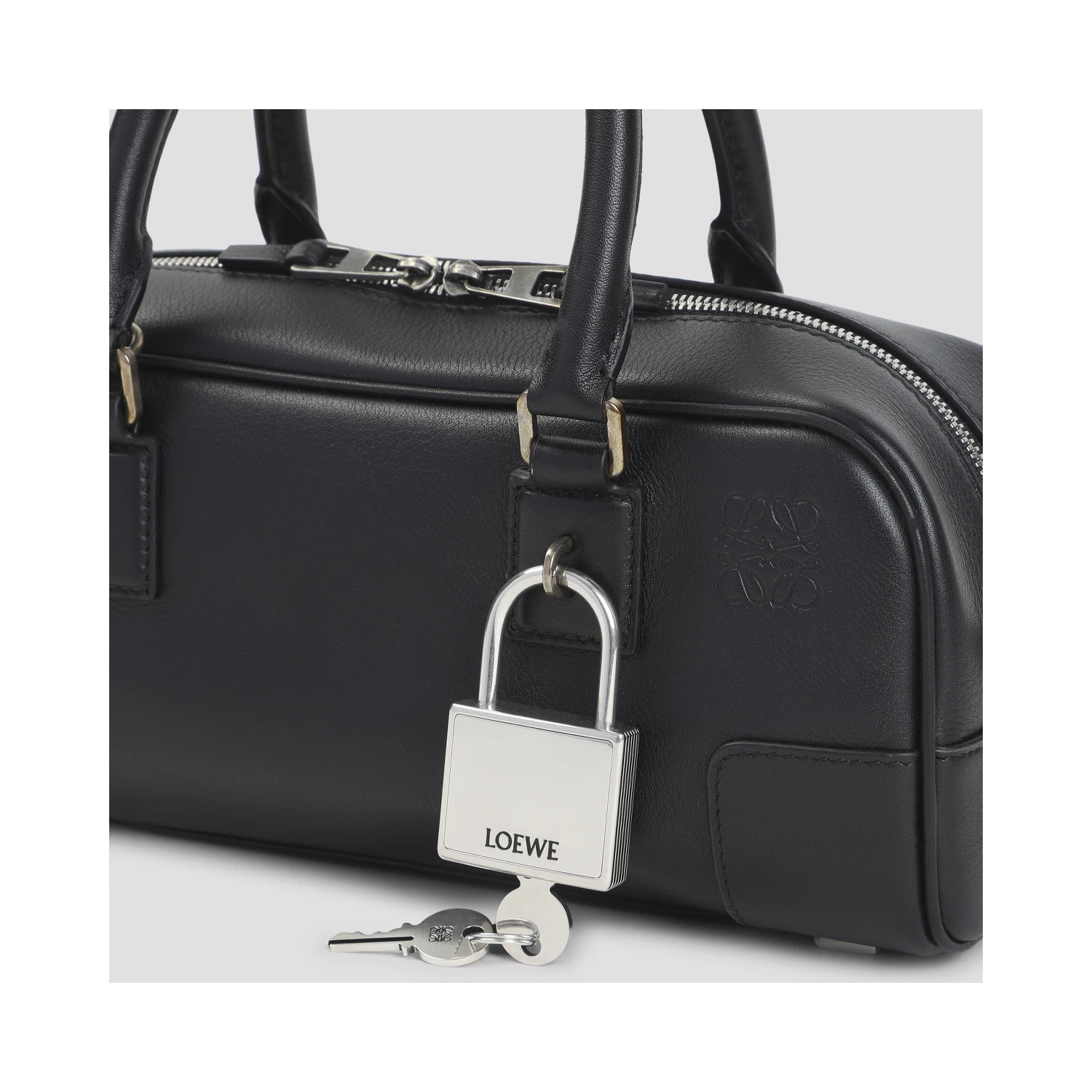 Loewe Amazona 23 Cropped Bag