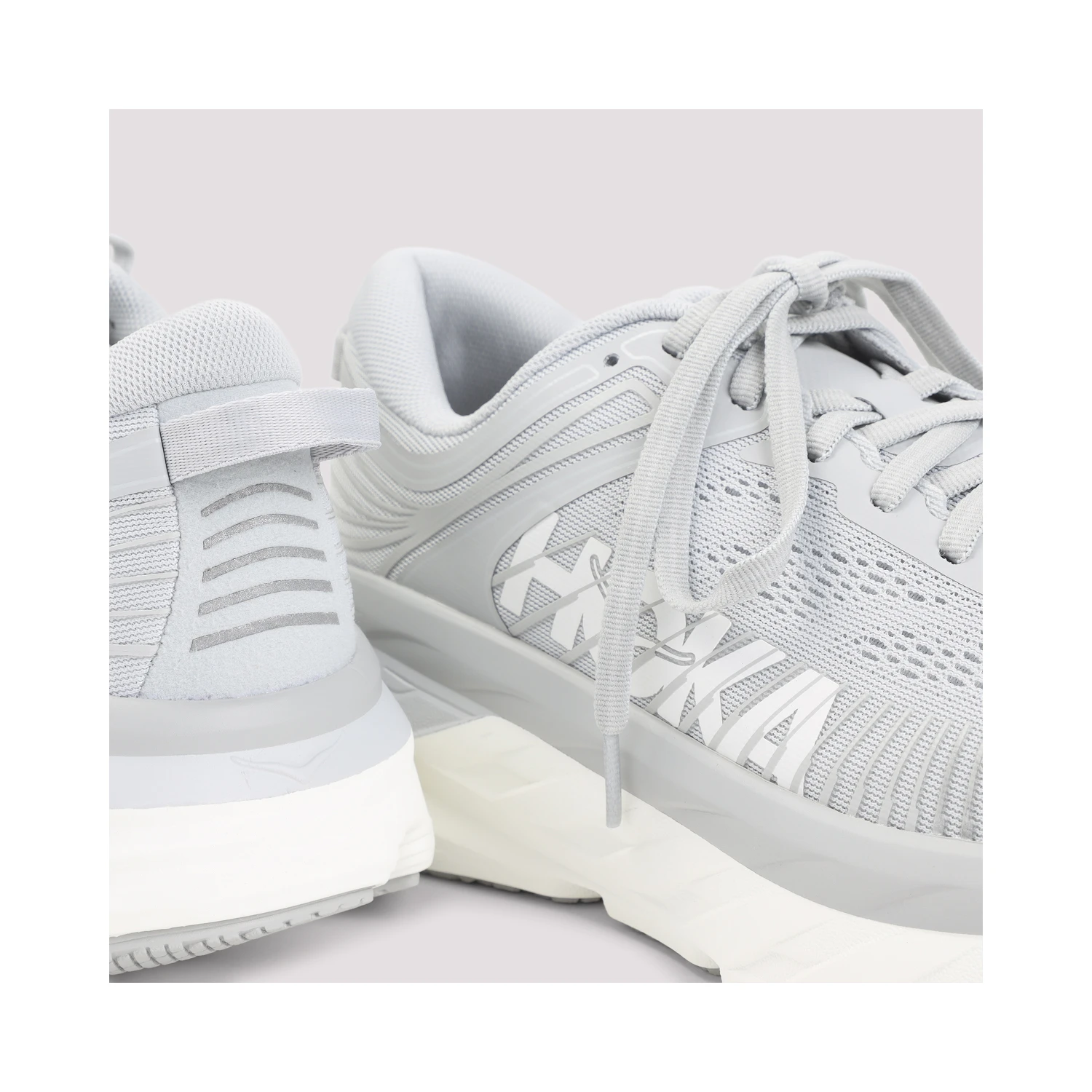Hoka Bondi 7 Sneakers