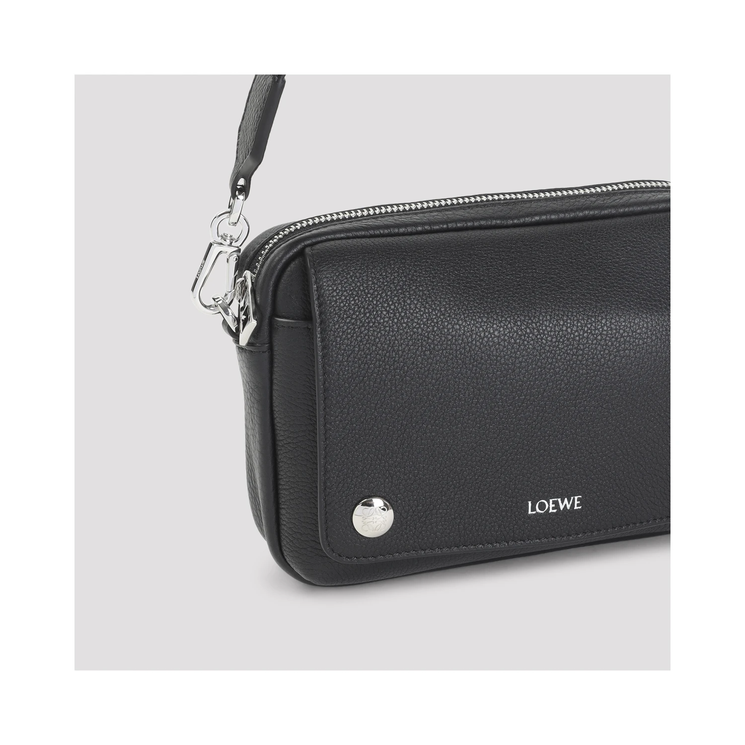 Loewe Pebble Messenger Small Bag