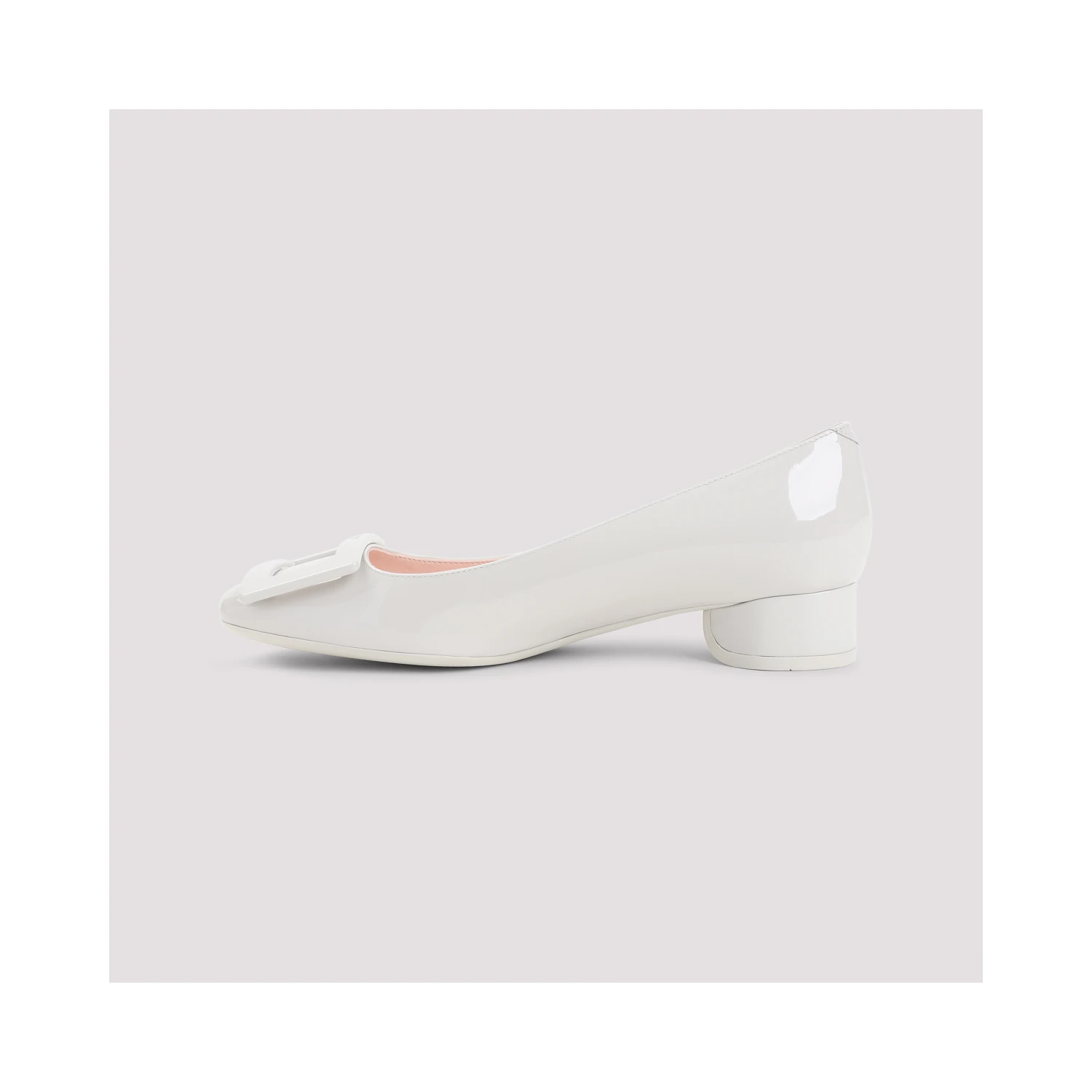 Roger Vivier Roundy Lacquered 25 Decollete