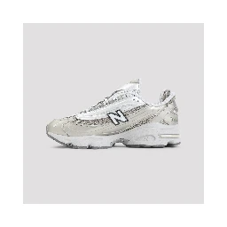 New Balance 1000 Sneakers