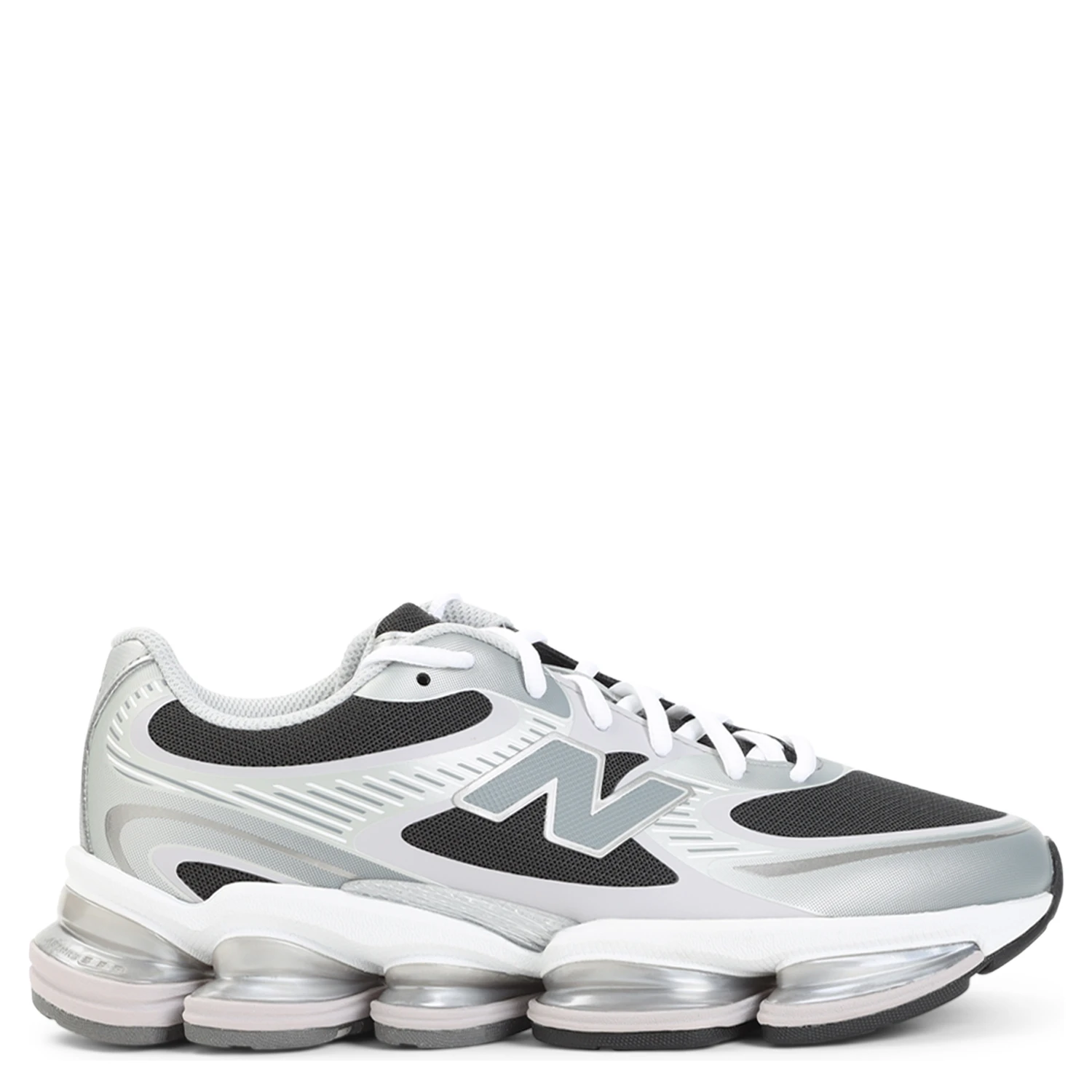 New Balance 2000 Sneakers