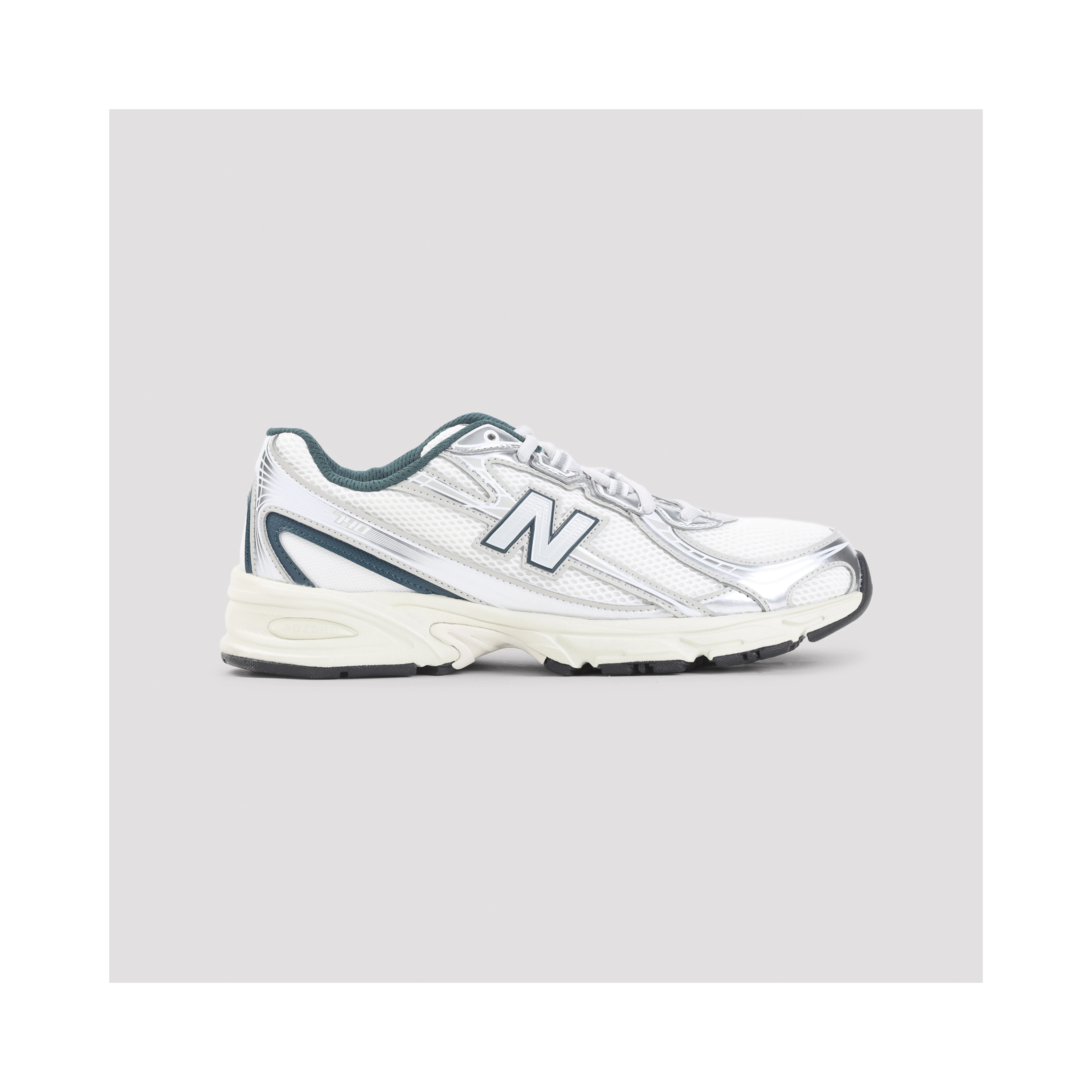 New Balance 740 Sneakers