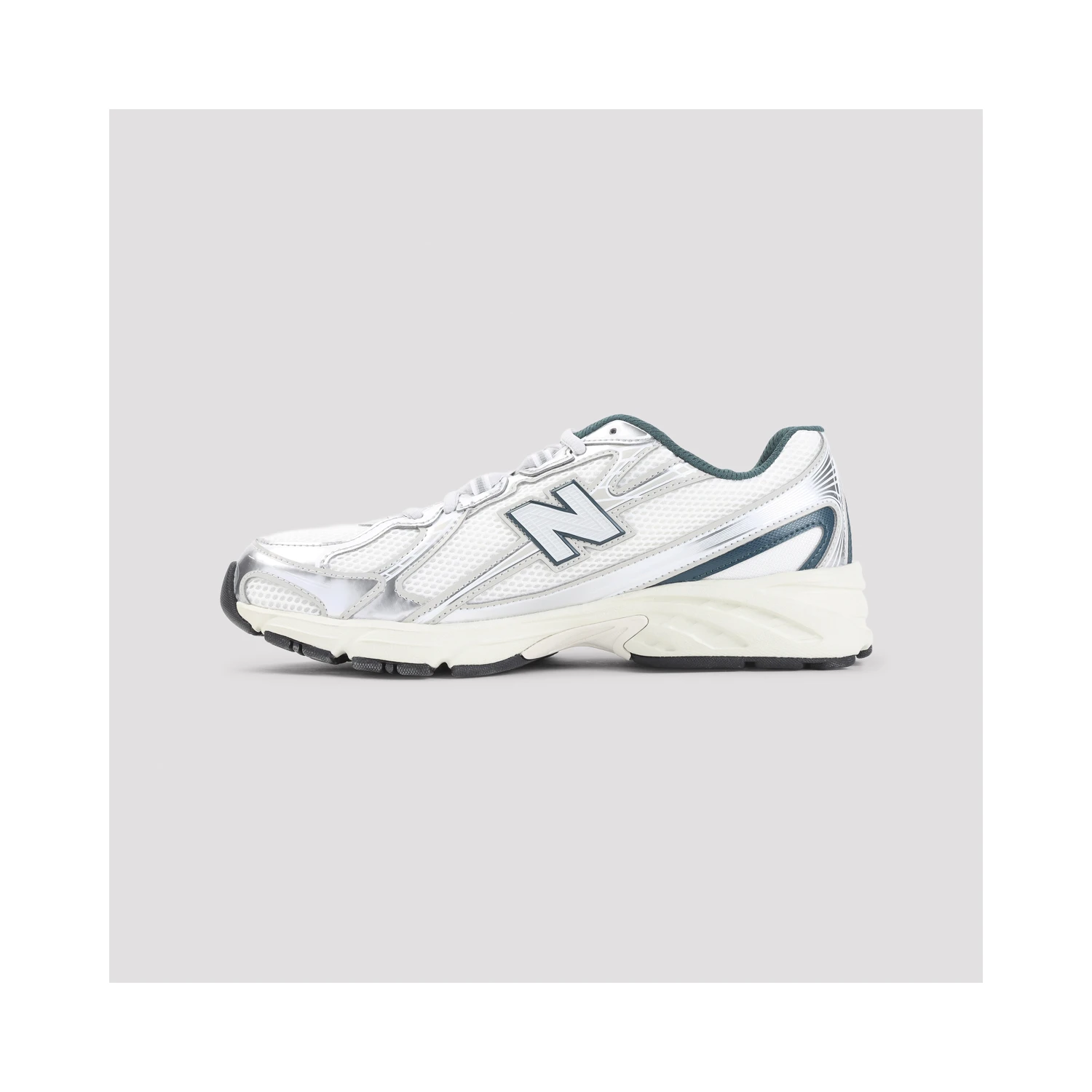 New Balance 740 Sneakers