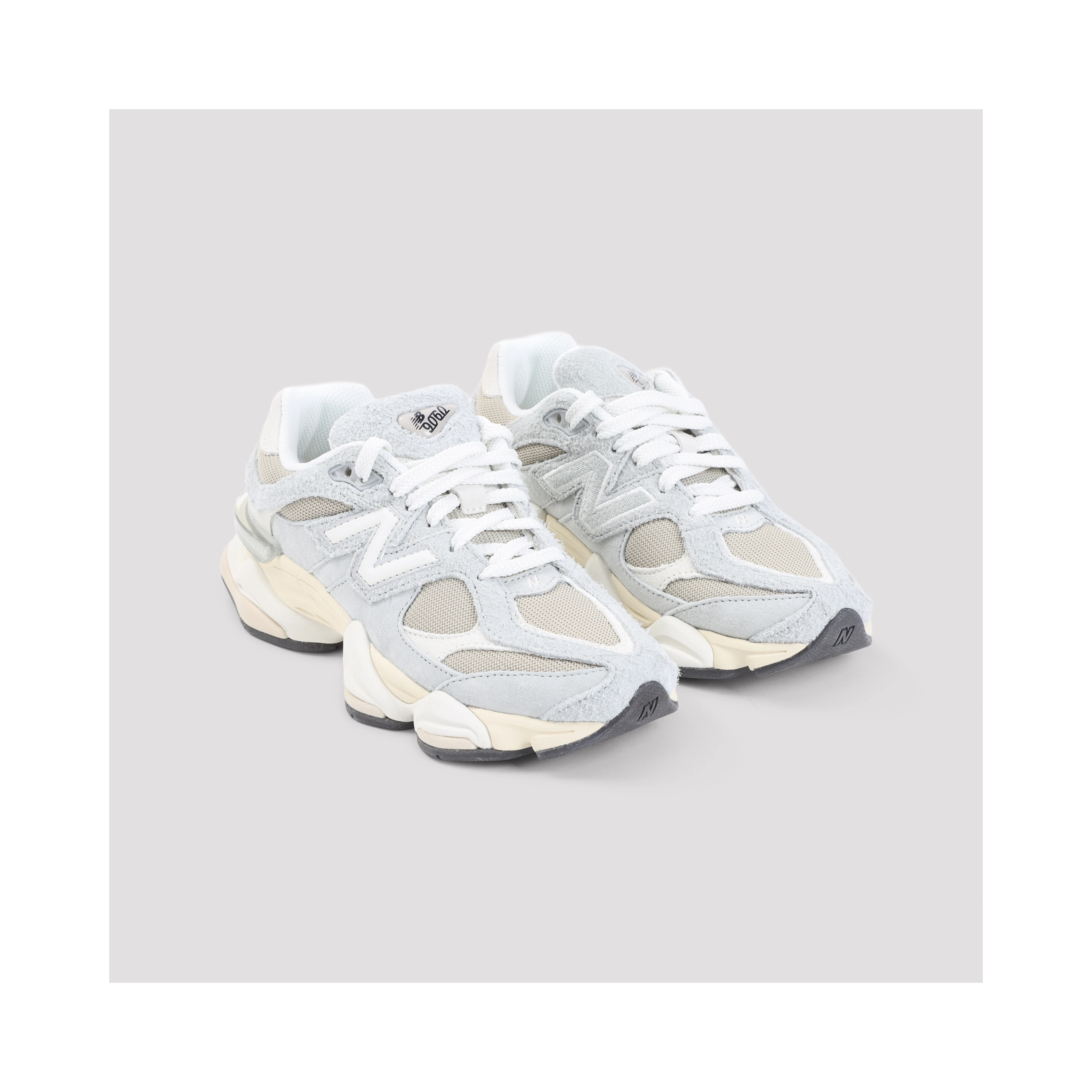 New Balance 9060 Sneakers