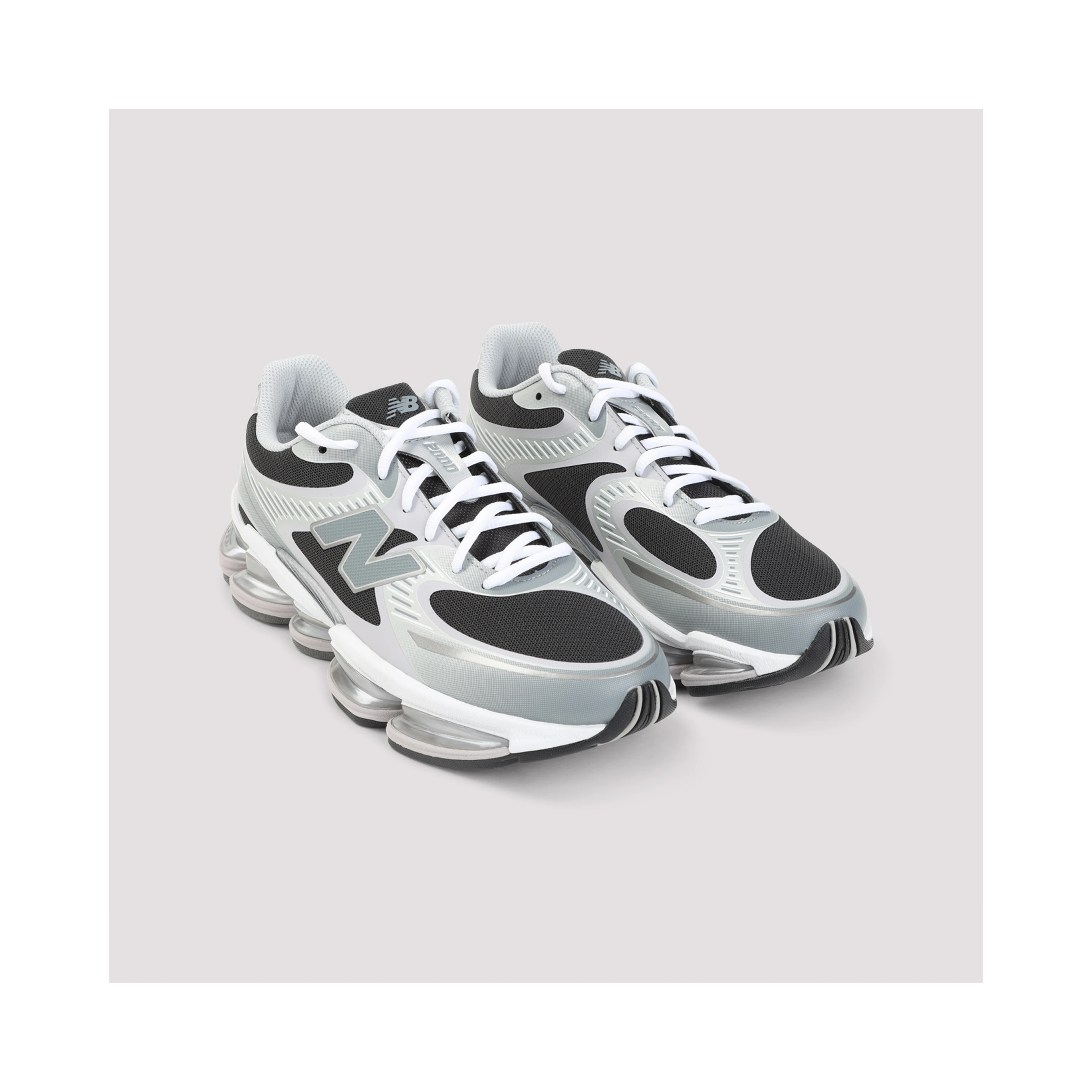 New Balance 2000 Sneakers