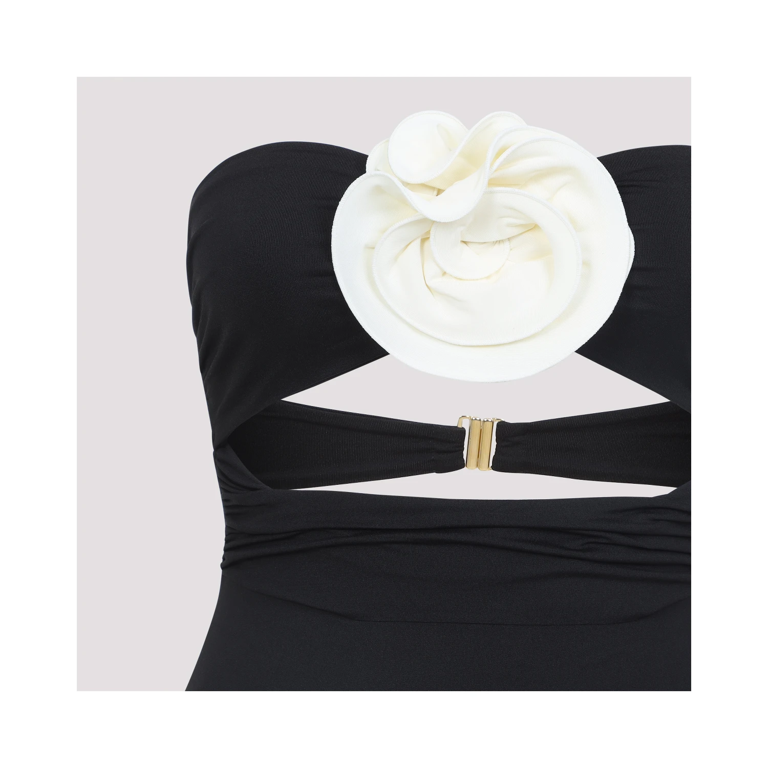 La Reveche Hegra One Piece