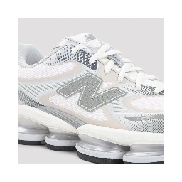 New Balance 2000 Sneakers