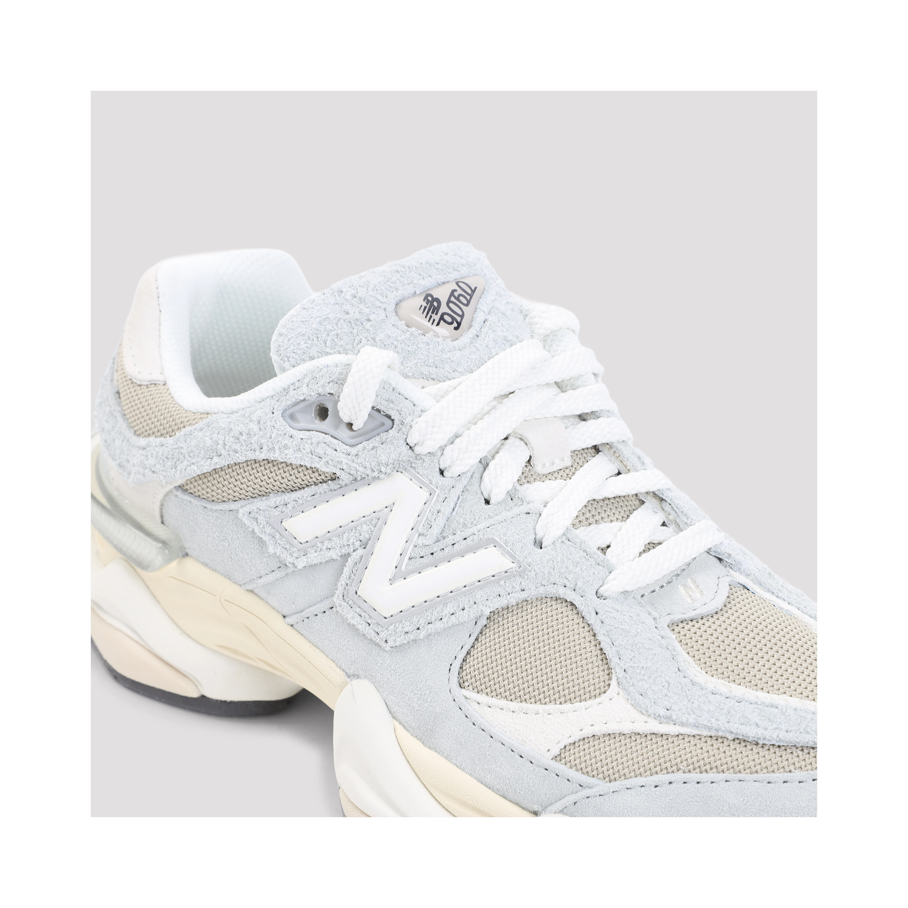 New Balance 9060 Sneakers
