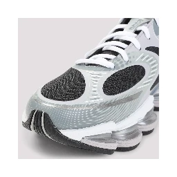 New Balance 2000 Sneakers