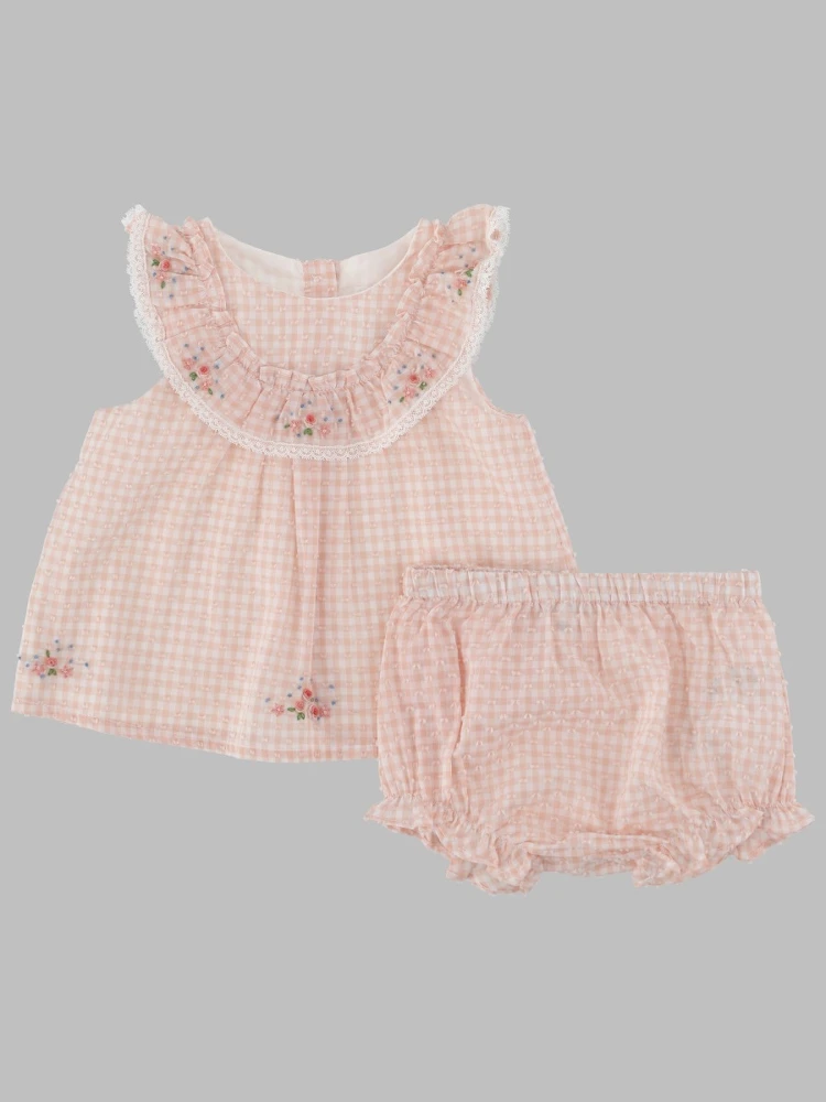 ensemblecourt5 short outfit