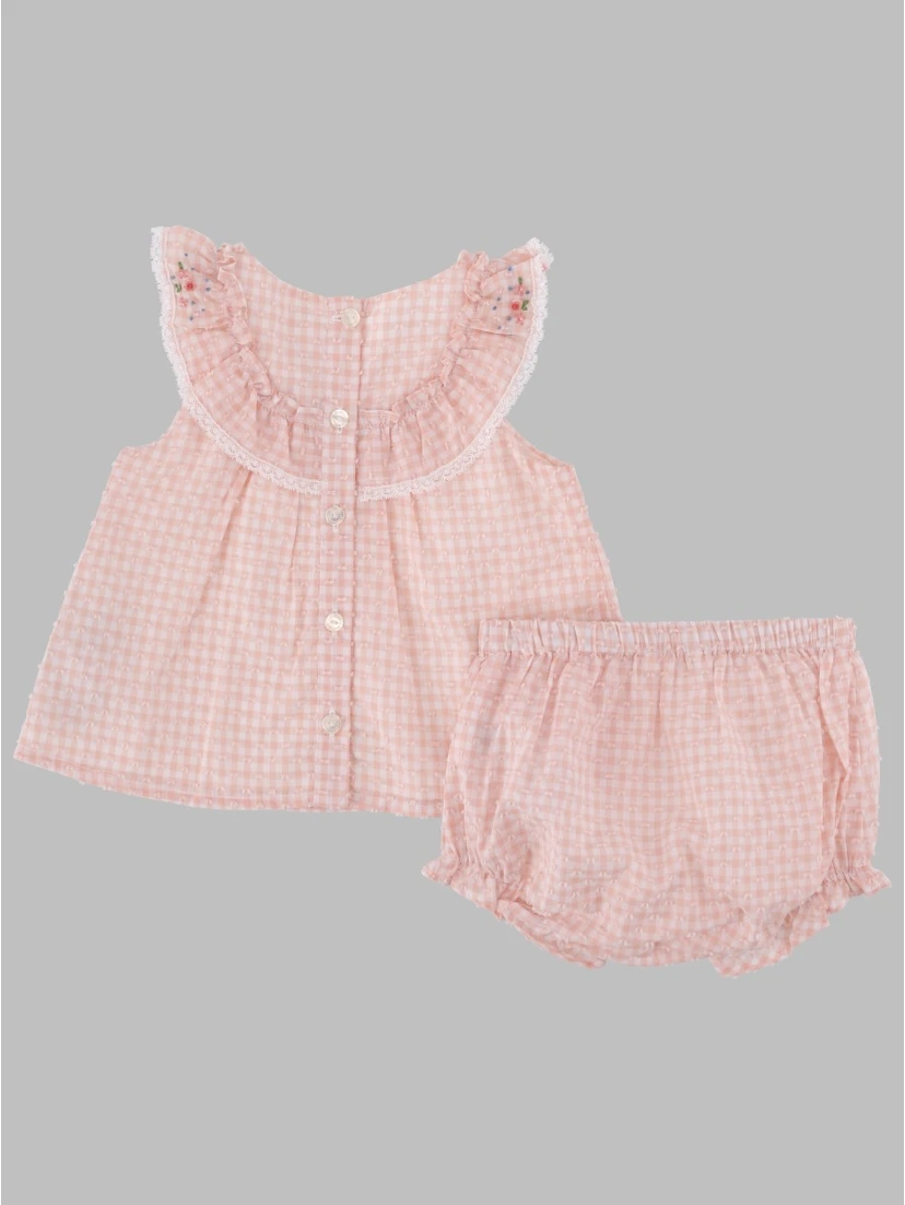 ensemblecourt5 short outfit