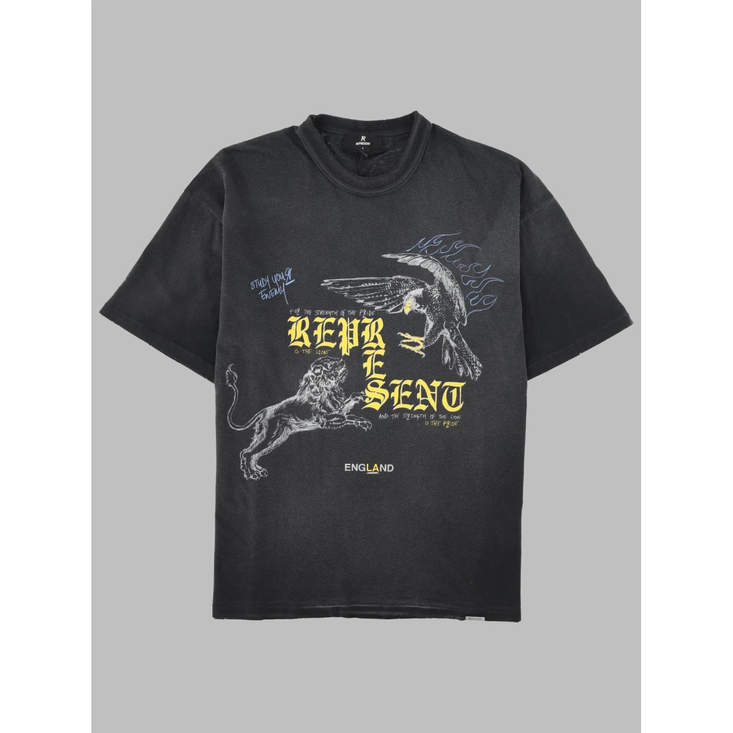T-SHIRT CON STAMPA