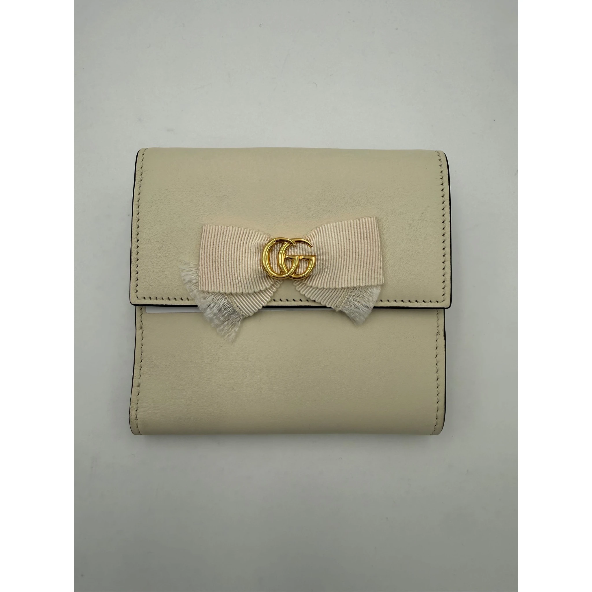 GUCCI GG Marmont Compact Wallet