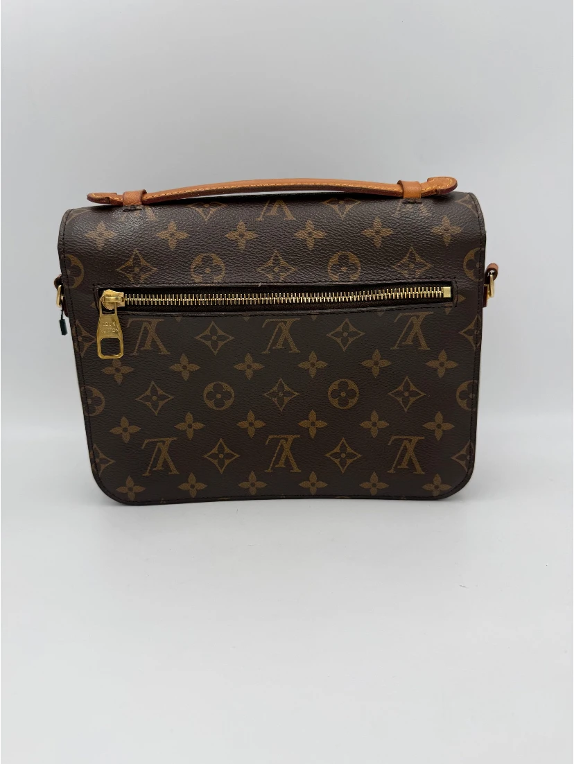 LOUIS VUITTON METIS Monogram Handbag