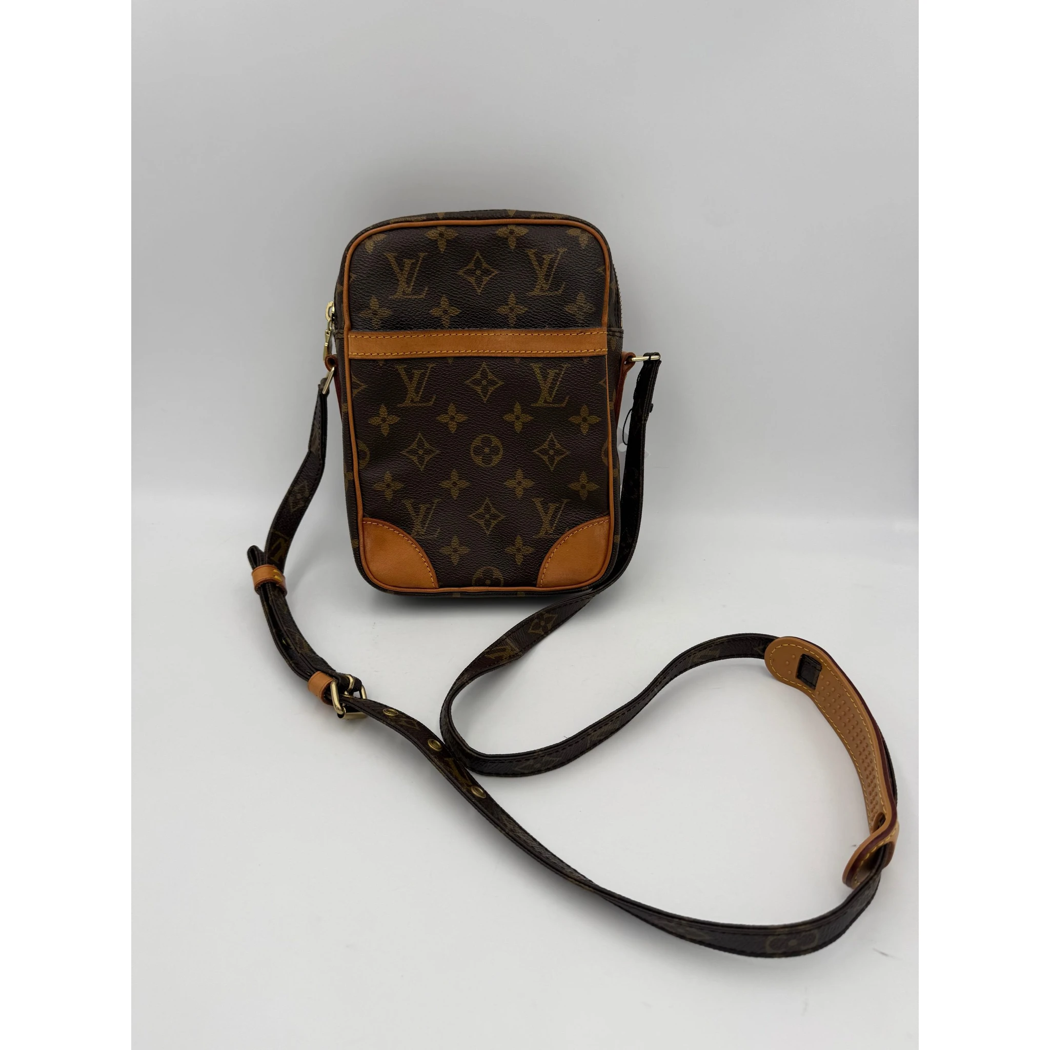 LOUIS VUITTON DANUBE Monogram Handbag