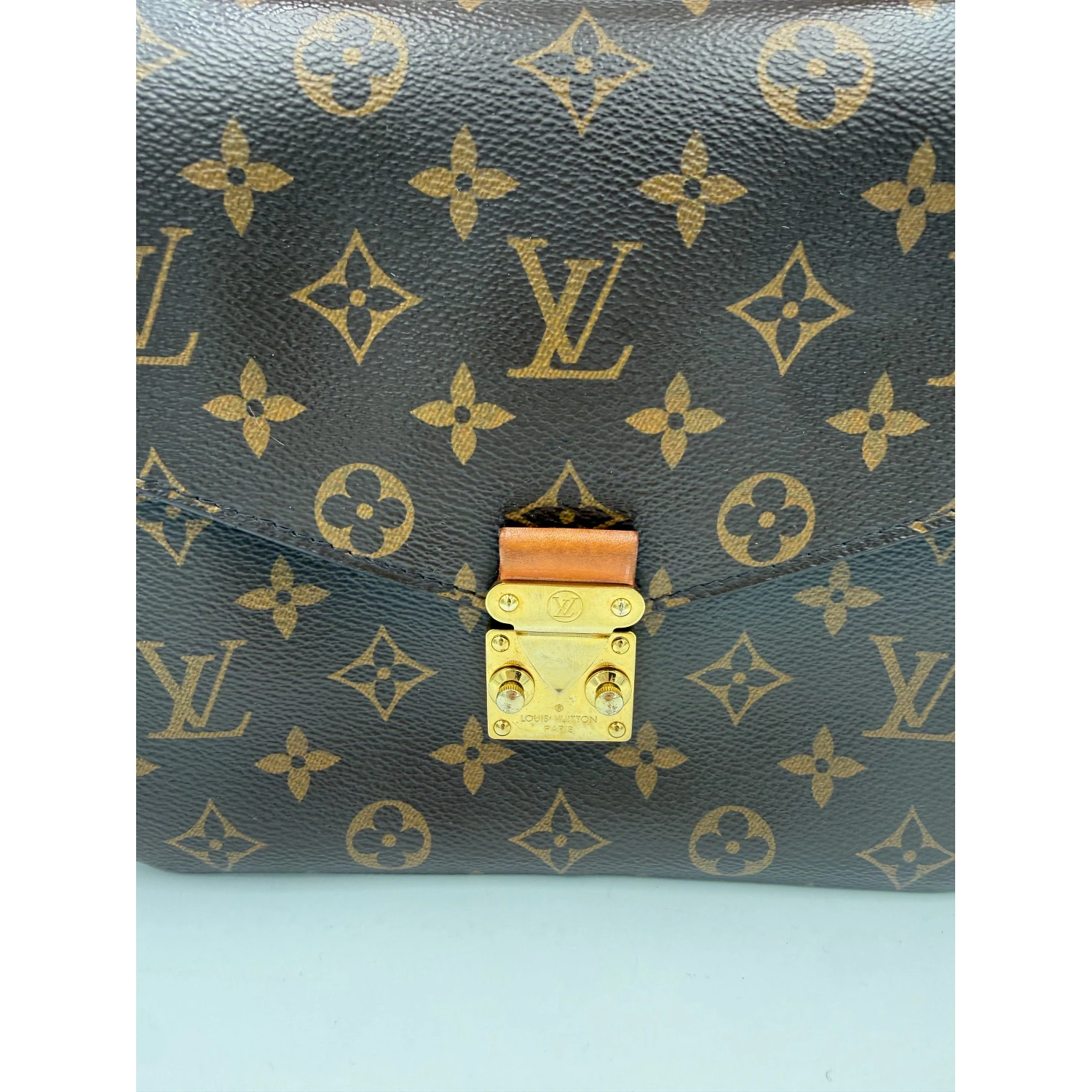 LOUIS VUITTON METIS Monogram Handbag