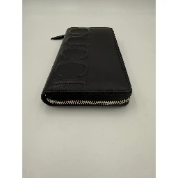 GUCCI Zip Black Front Logo Embossed Wallet