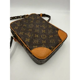 LOUIS VUITTON DANUBE Monogram Handbag