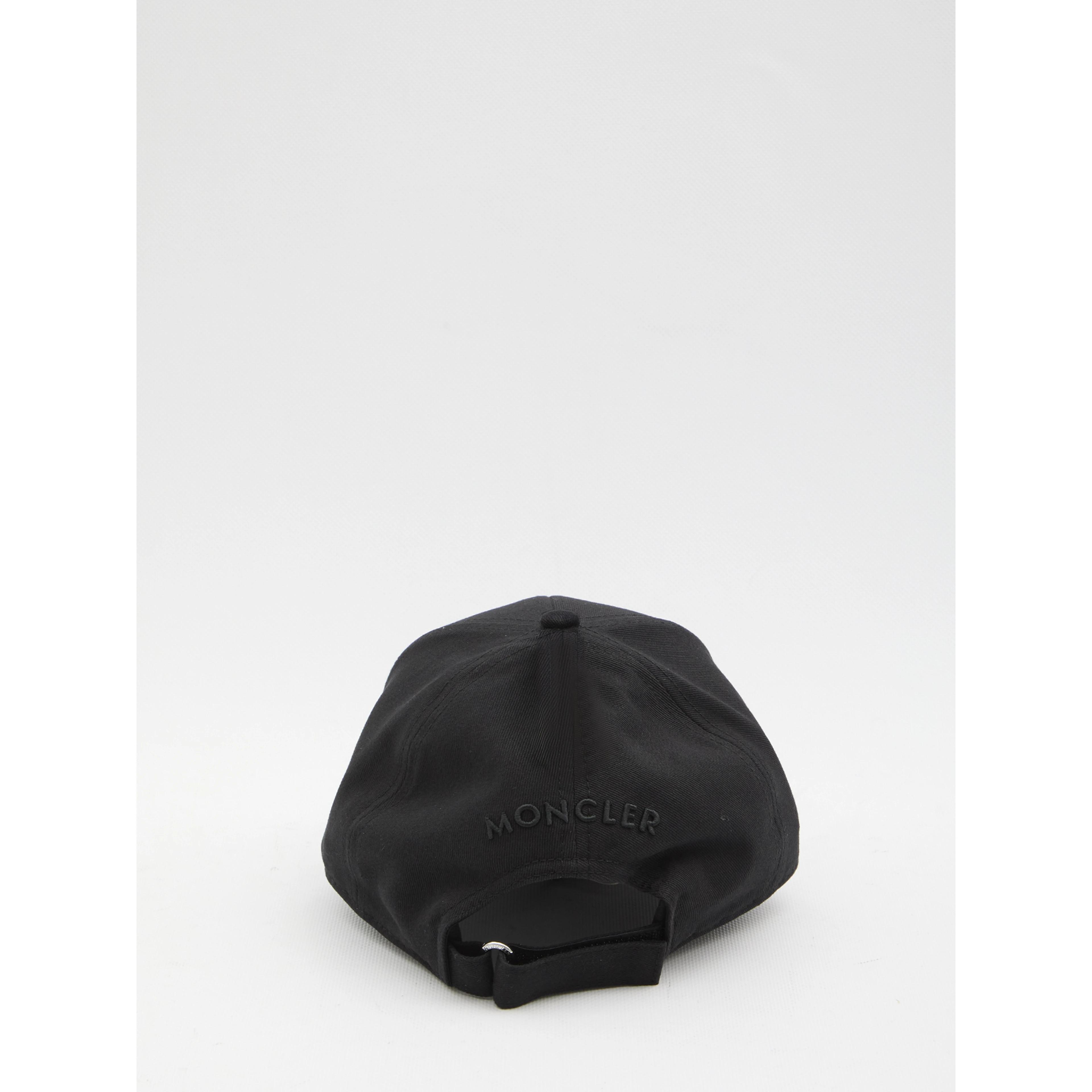 Black baseball cap
