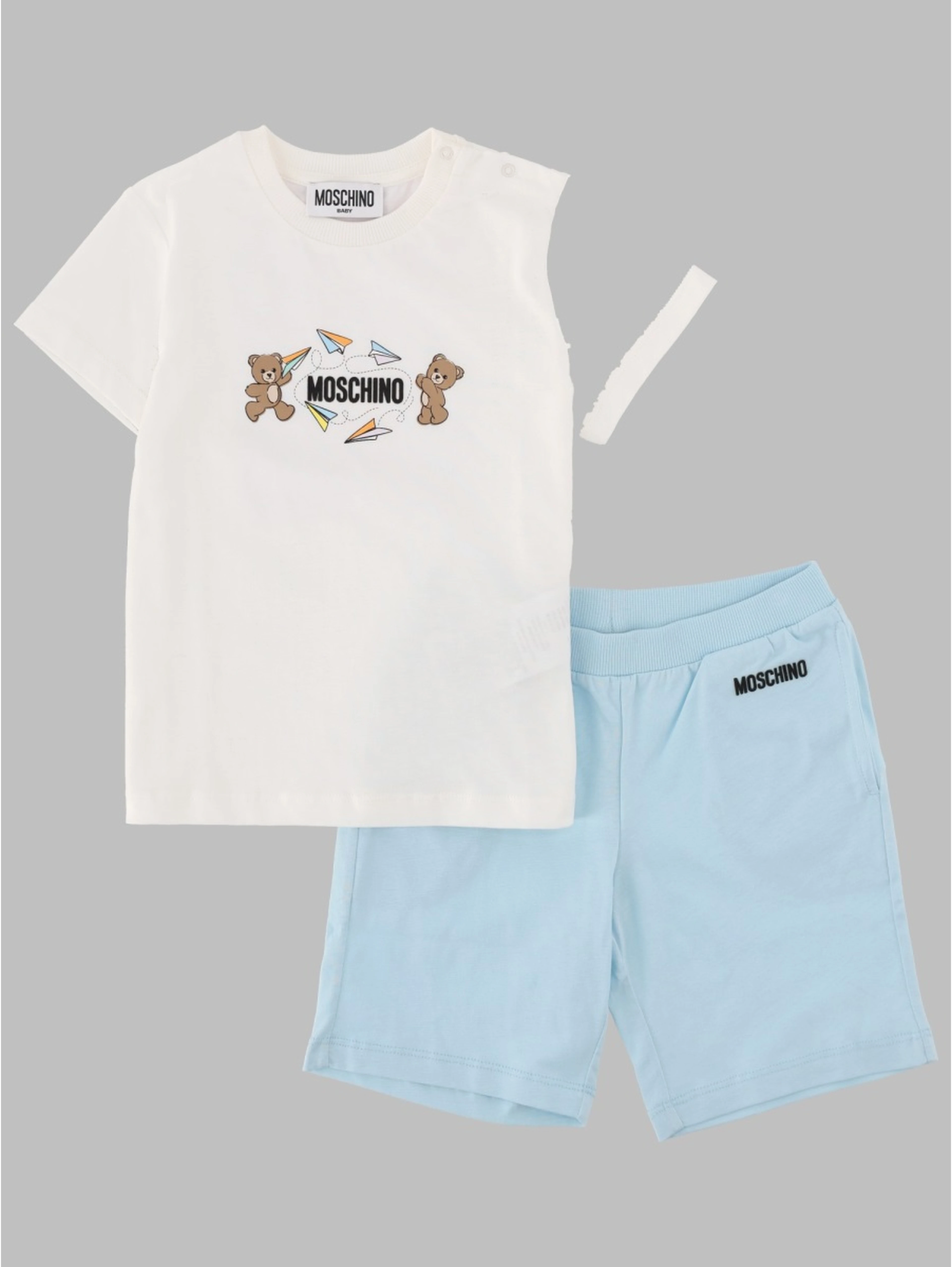 t-shirt and shorts
set