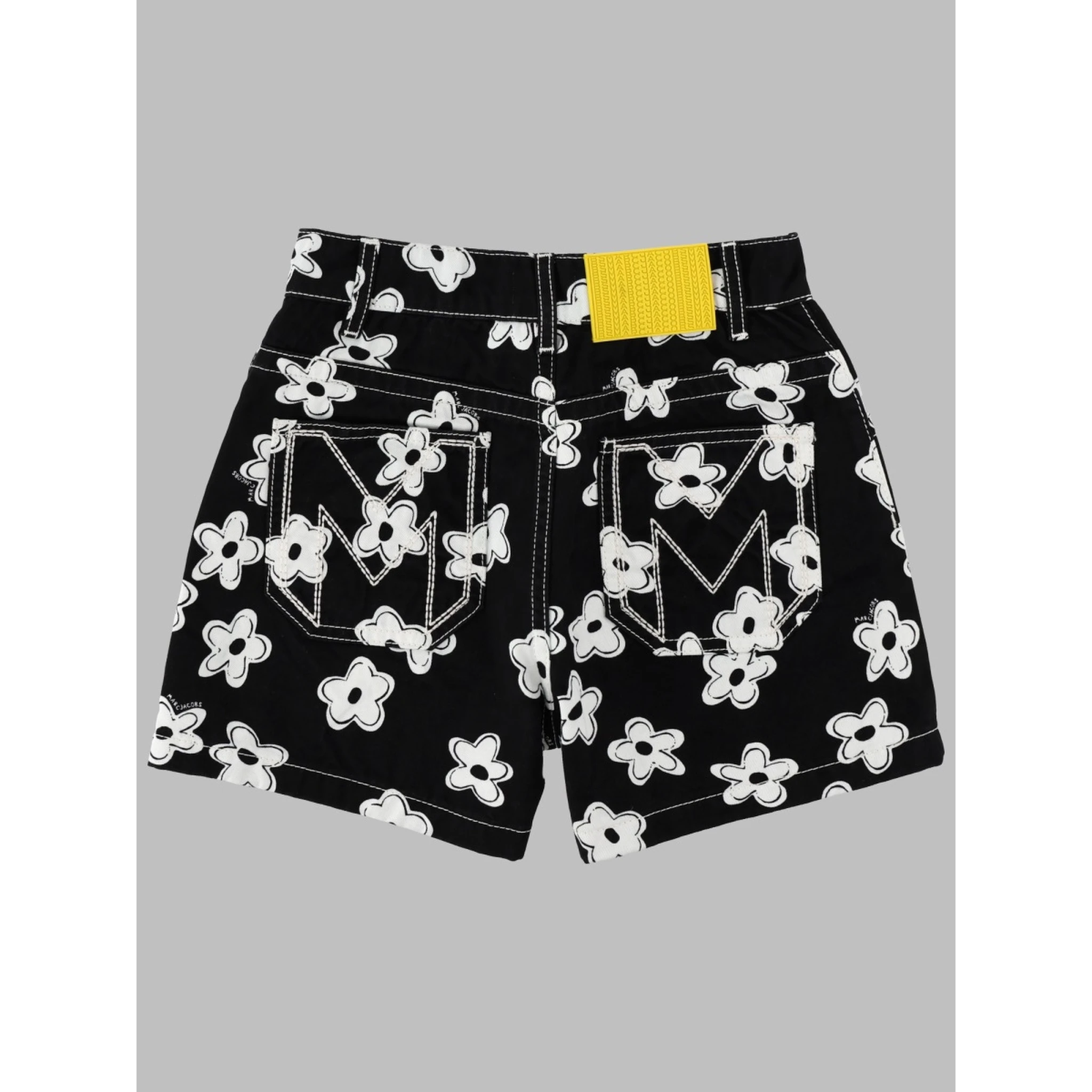 PANTALONCINI A FIORI