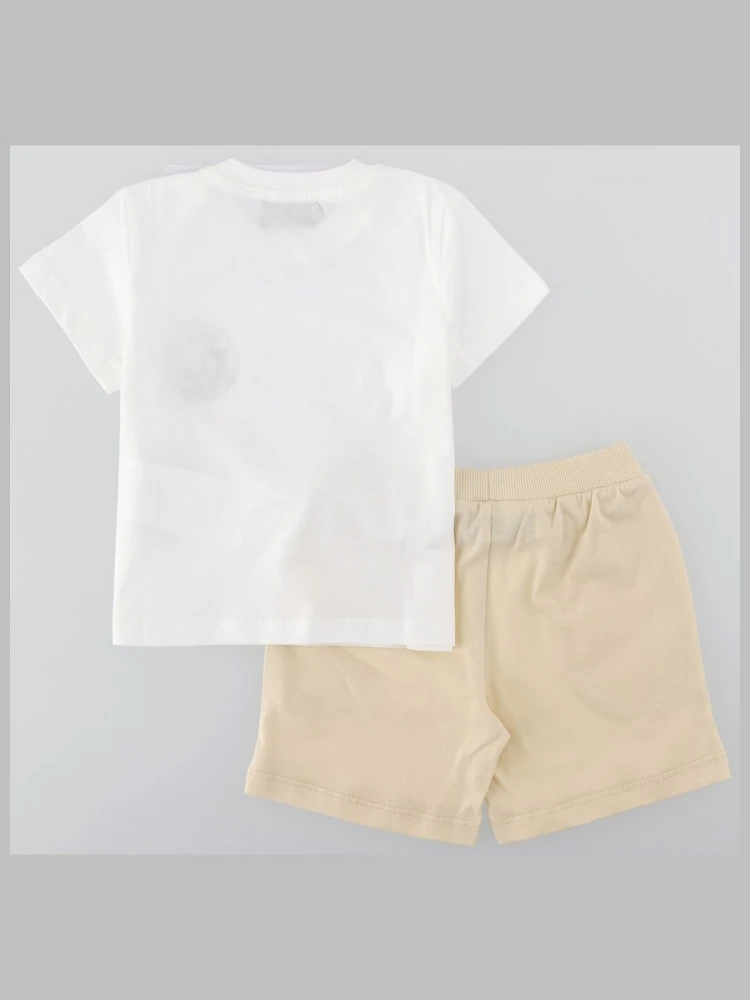 t-shirt and shorts
set alternative