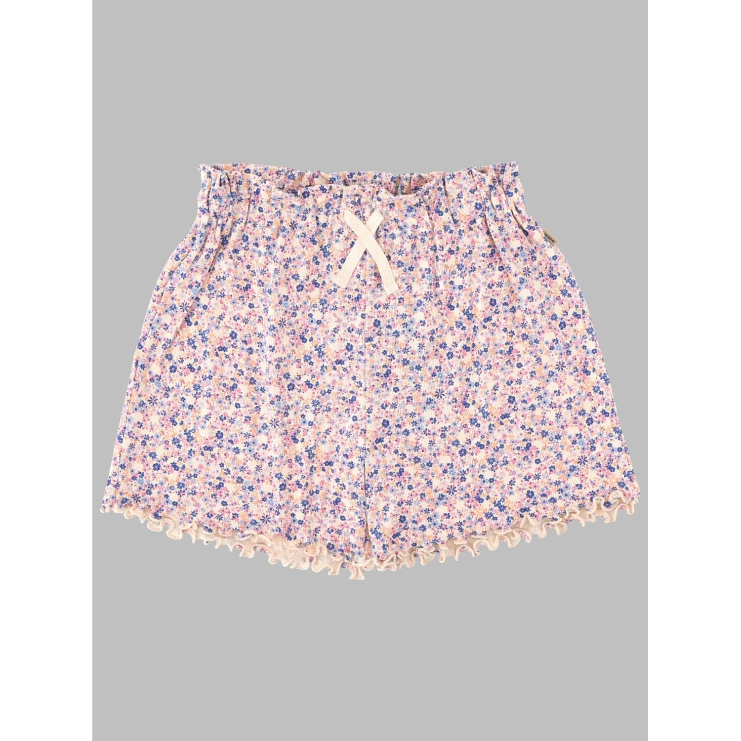shorts ina