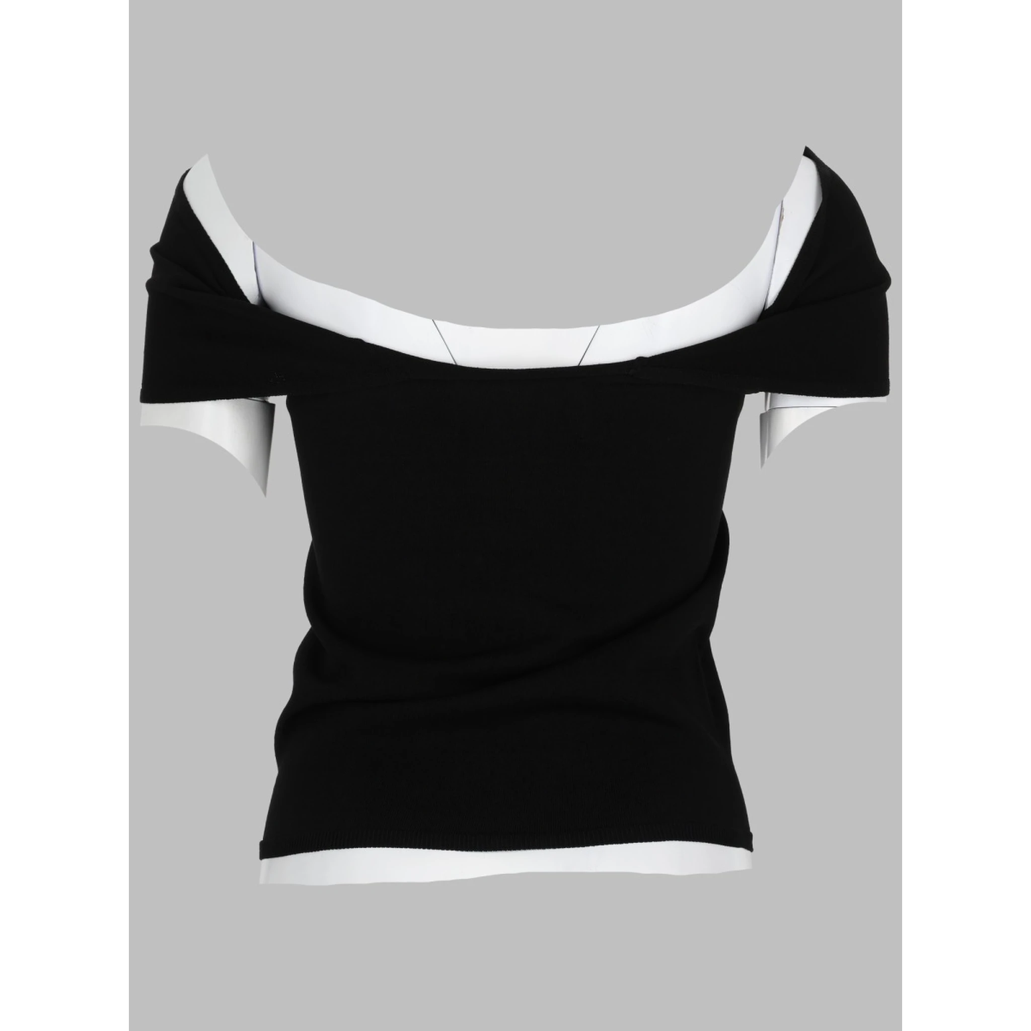 neckline detail top